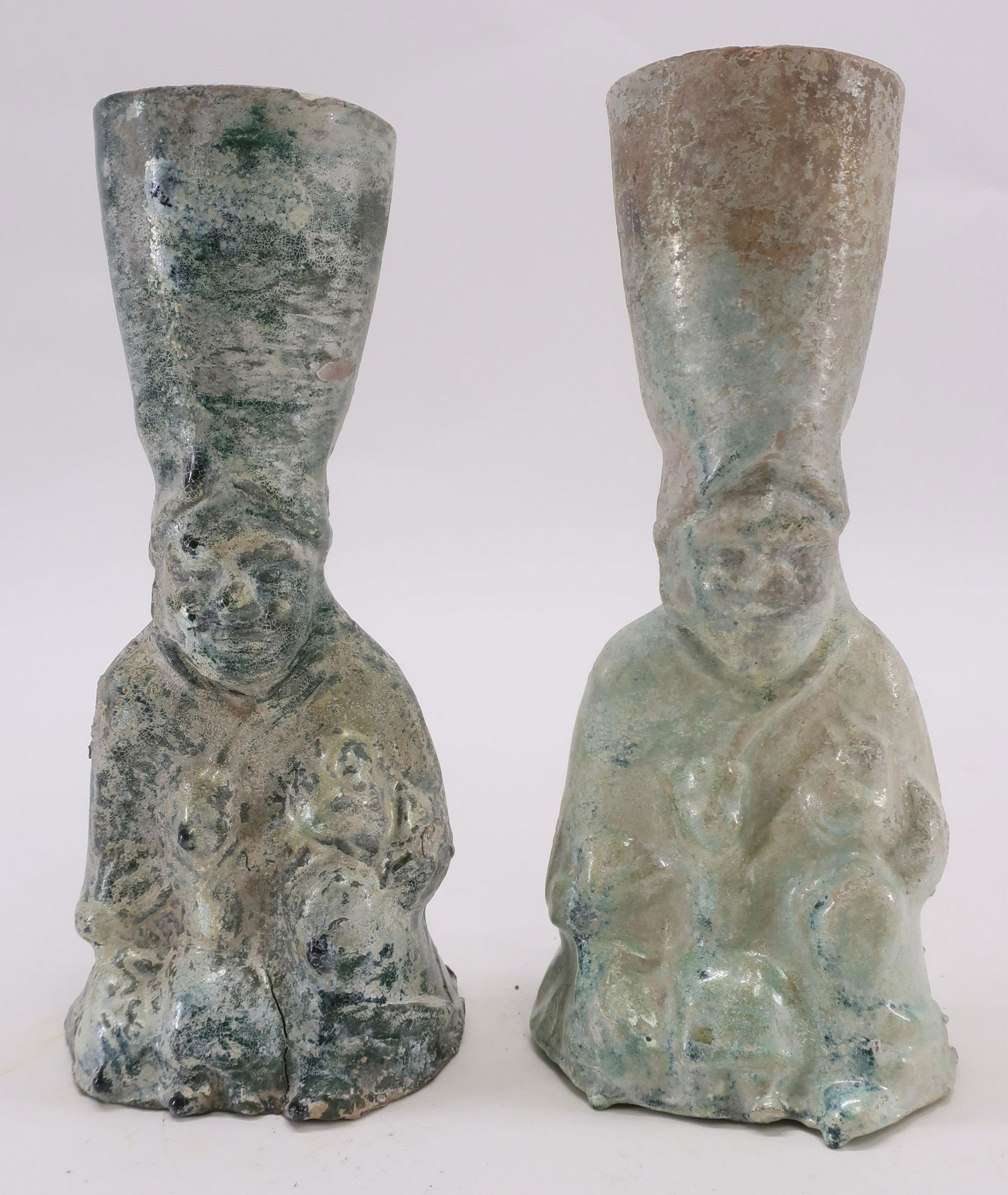 Two Han Dynasty Figural Lampstands (1 of 11)