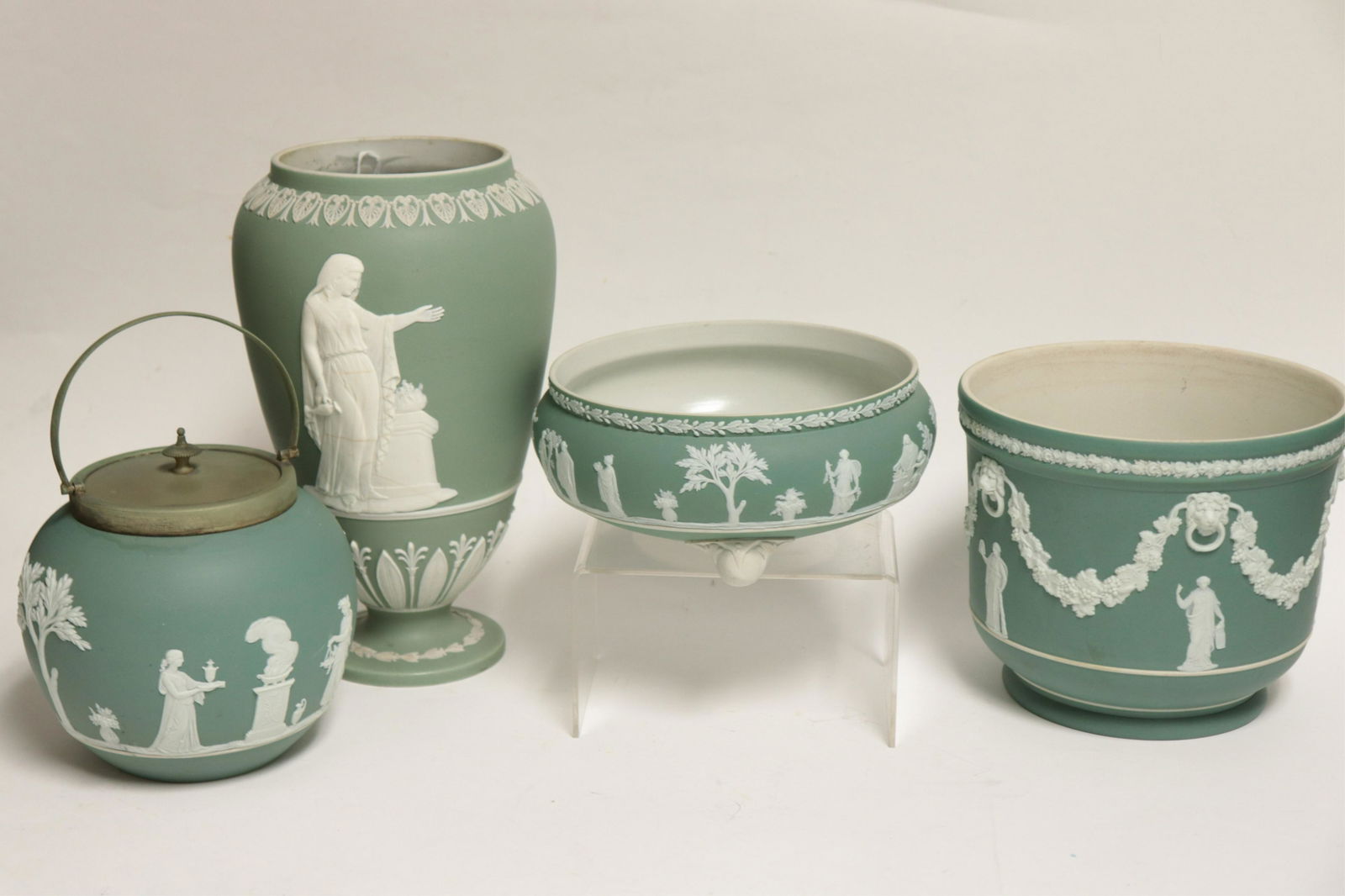 4 Wedgwood Green Dip Jasper Pieces (1 of 6)