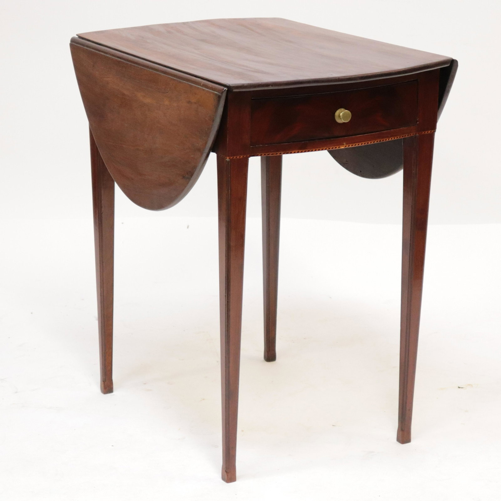 George III Mahogany Pembroke Table: George III Mahogany Pembroke Table Dimensions: 28.5 H x 38 W x 26.5 D Property from a New Jersey collection (NJBO278)(MS)