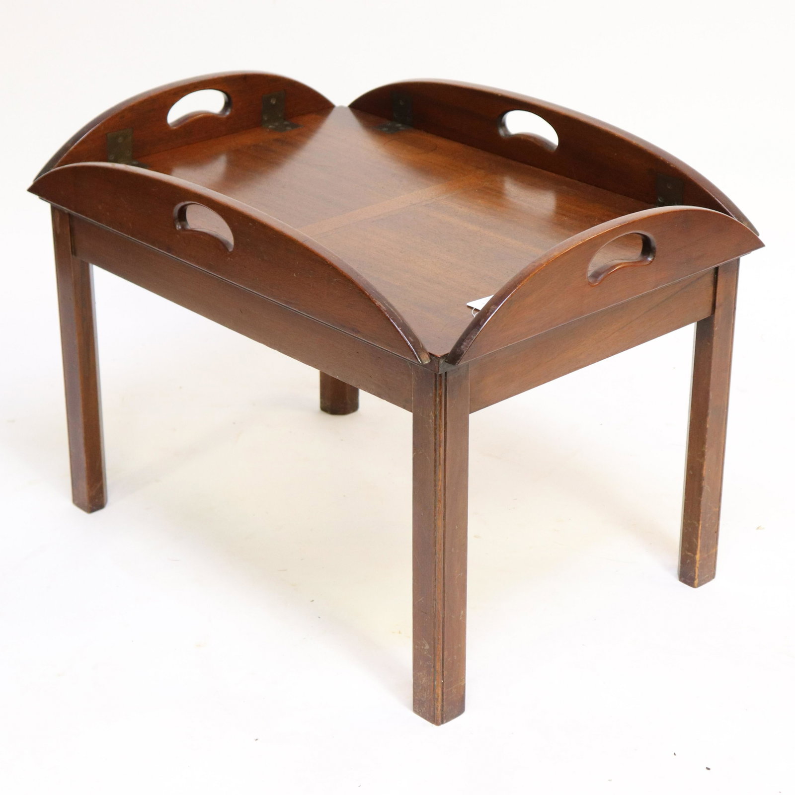 Butler's Style Mahogany Coffee Table: Butler's Style Mahogany Coffee Table Dimensions: 17" H x 34" L (TGLI7030)(WT)