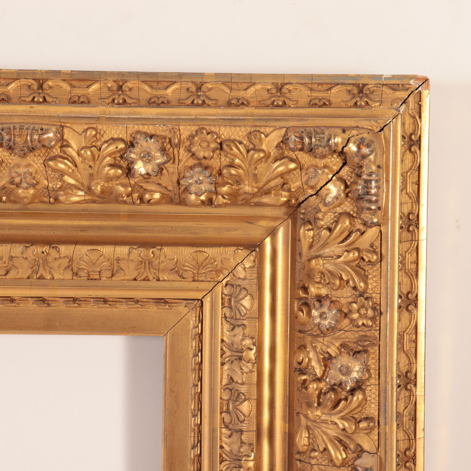 Antique Gilt Wood & Plaster Picture Frame (1 of 6)