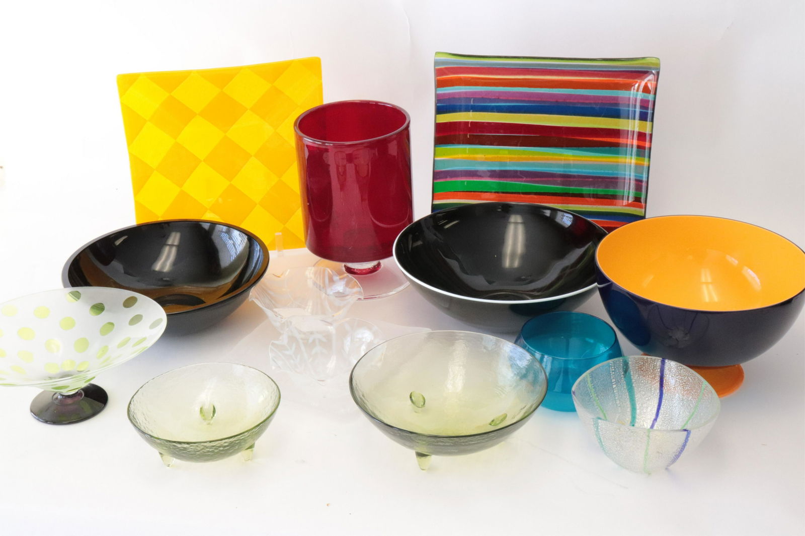 14 Colored Glass Bowls, Trays, Dishes & Vase (1 of 14)