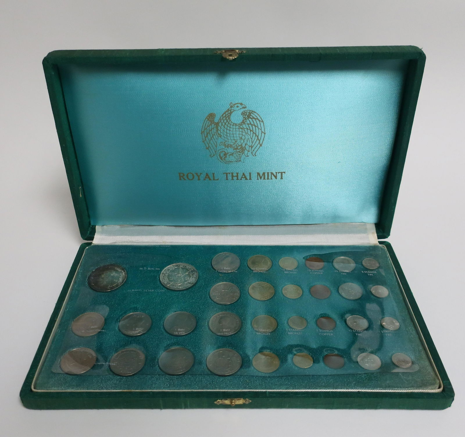 Royal Thai Mint Coin Set (1 of 4)