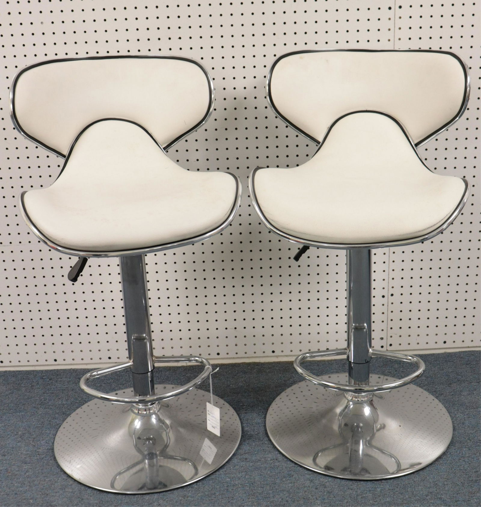 Pr Contemporary Chrome Adjustable Bar Stools (1 of 4)