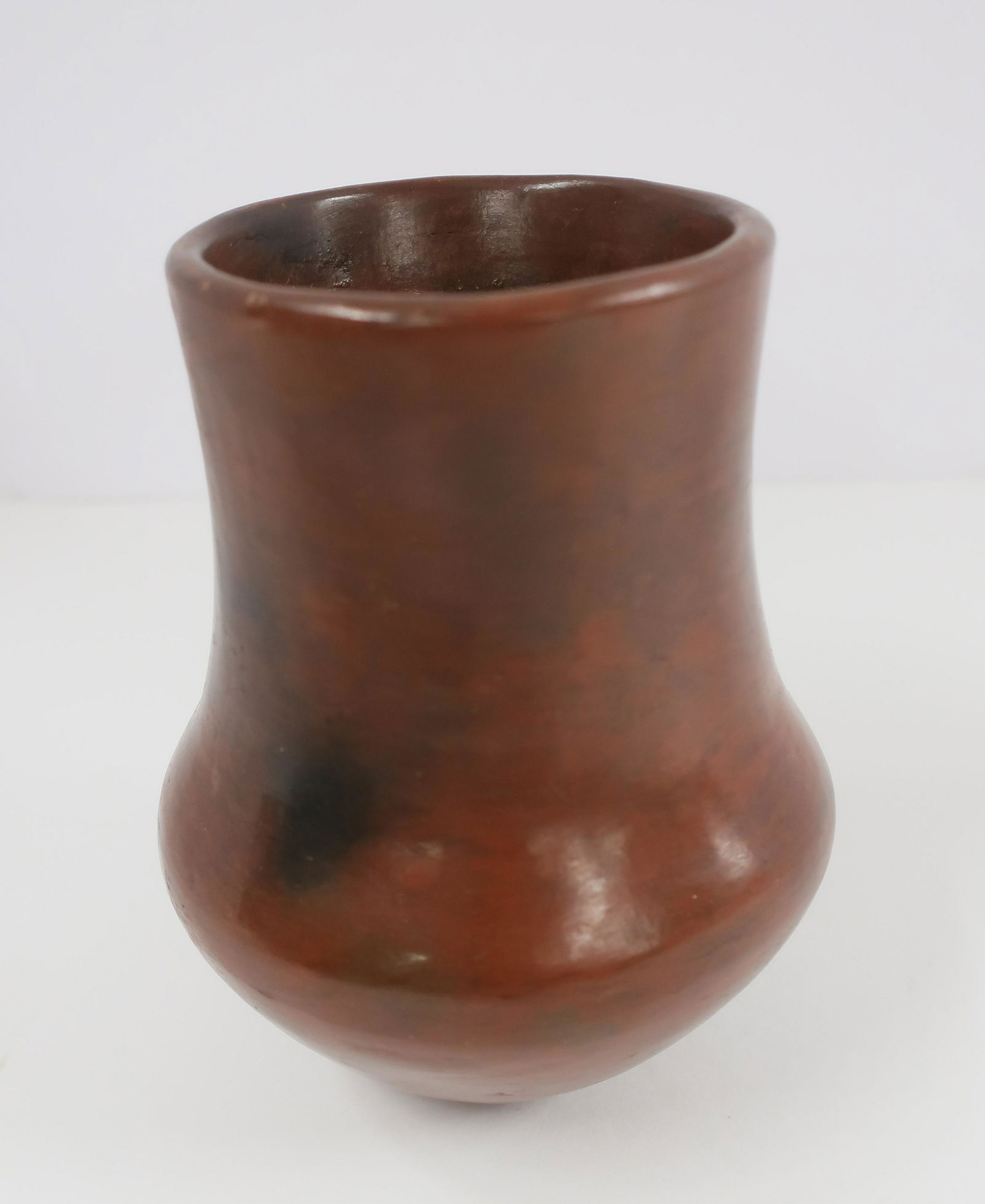 Brown Pottery Vase: Brown Pottery Vase, possibly redware, possibly marked on bottom Dimensions: 5" H (ESCR1185)(WT)