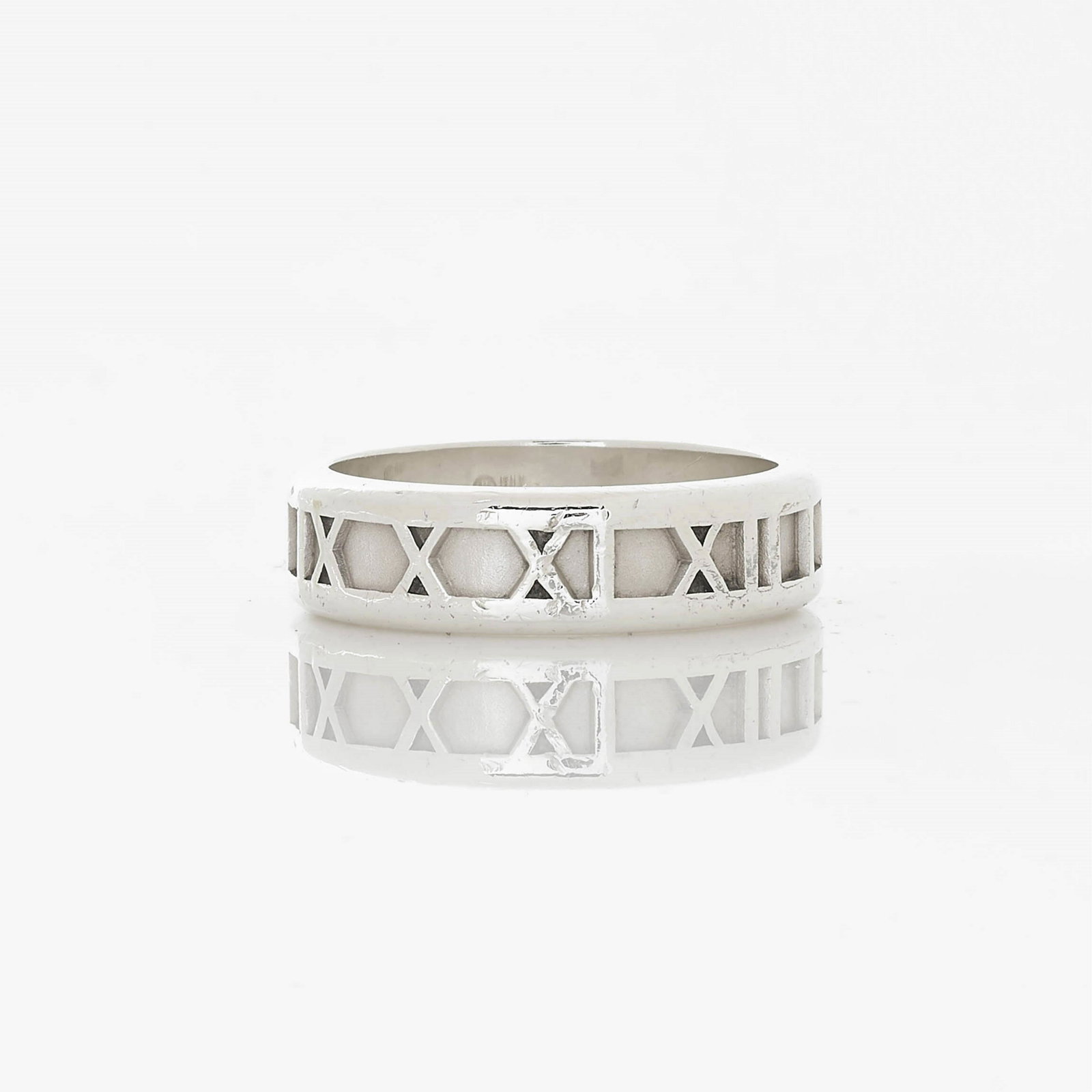 Tiffany & Co Sterling Silver Atlas Ring, size 12: Shank stamped Tiffany & Co 1995 / 925 / Italy. 9.4 grams. Dimensions: Size 12 - 12.5 Property from an East Haven, CT collection (SJAR8127)(EL)