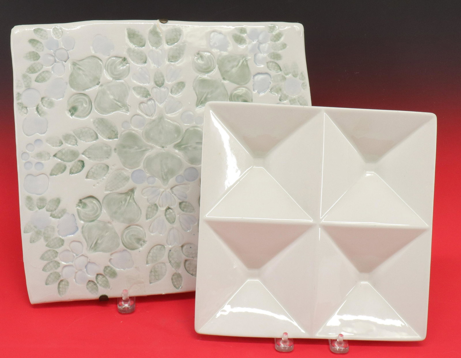 Francesca Mascitti Lindh Ceramic Wall Tile & Plate: Francesca Mascitti Lindh Large Ceramic Wall Tile, for Arabia, Finland, signed ML and an Arabia white "Origami" plate by Kaj Frank Dimensions: 12 1/2" x 13 1/2" and 9 1/2" sq. Property from the collect