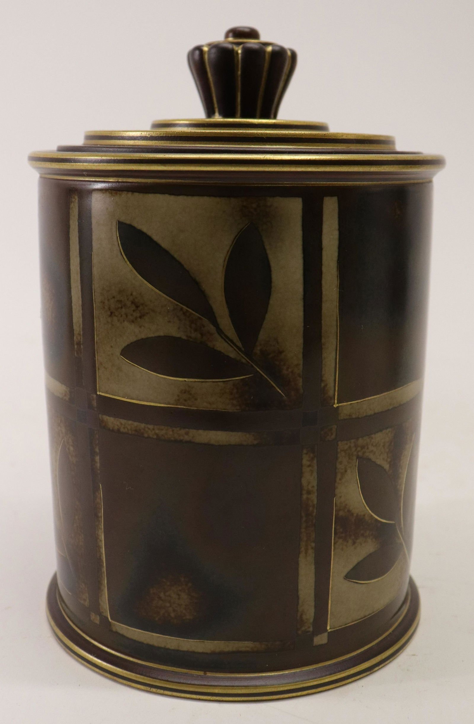 Gunnar Nylund Flambe Rorstrand Comemorative Jar: Gunnar Nylund, 1904-1997, a commemorative stoneware lidded jar, "Flambe" for Rorstrand, the lid dated 1935 and with the names of the decorators who worked with Nylund on flambe pieces Dimensions: 8" H