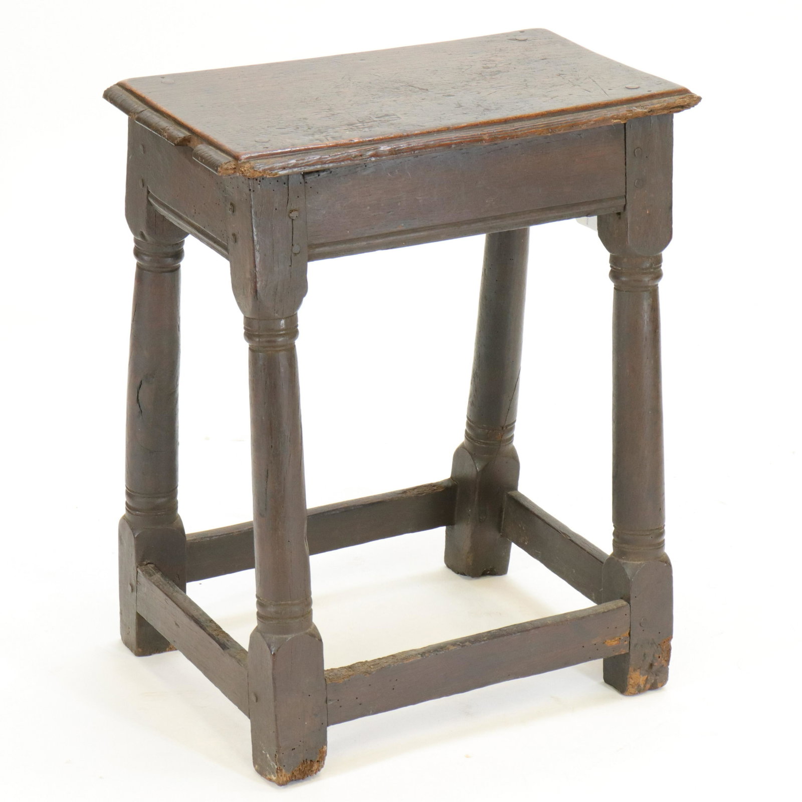 English Baroque Joint Stool, 17th C.: English Baroque Joint Stool, 17th C., oak (RIJO2487)(WT) Dimensions: 22" H x 17 1/2" L x 10 1/2" top, 13 1/2" at base Property From the Estate of Richard I Johnson (1925-2020), Chestnut Hill, Massachu