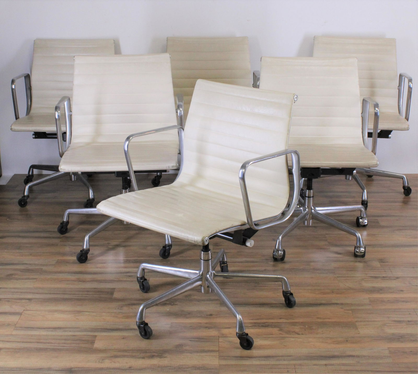 6 Eames for Herman Miller AG Office Chairs (1 of 9)