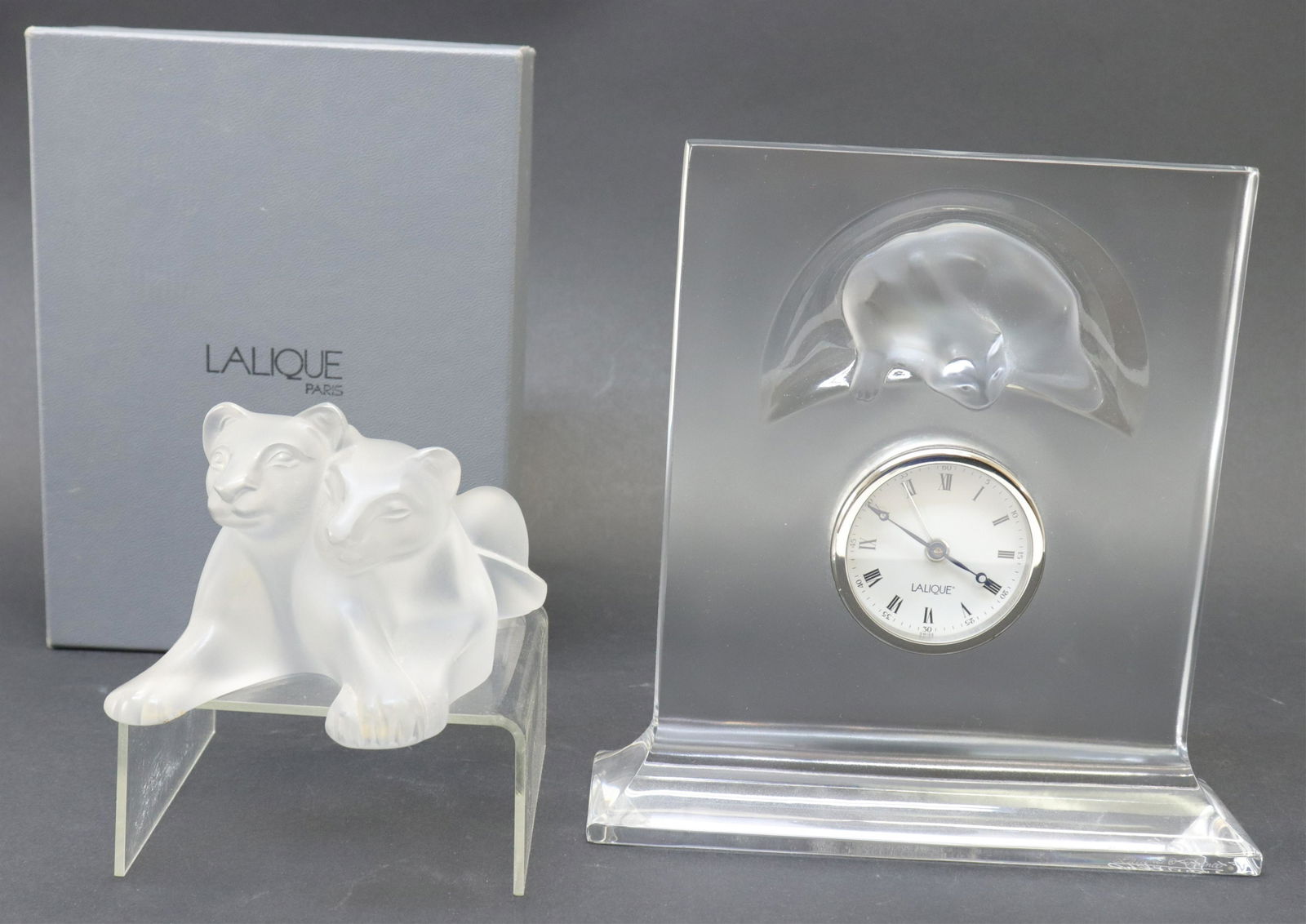 Lalique Tambwee Cubs and Curious Cat Desk Clock (1 of 6)