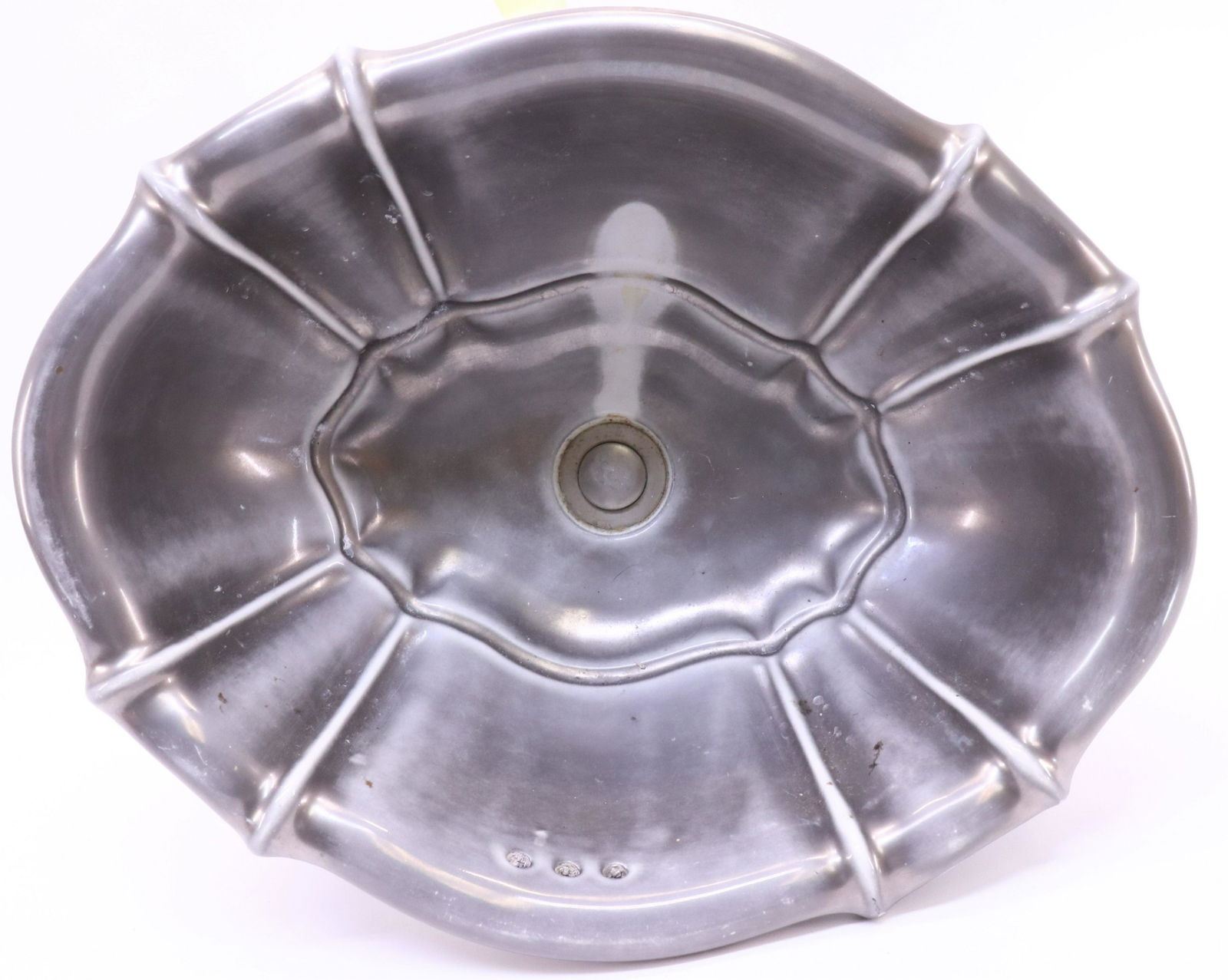 Sherle Wagner Porcelain Sink and Fittings (1 of 10)