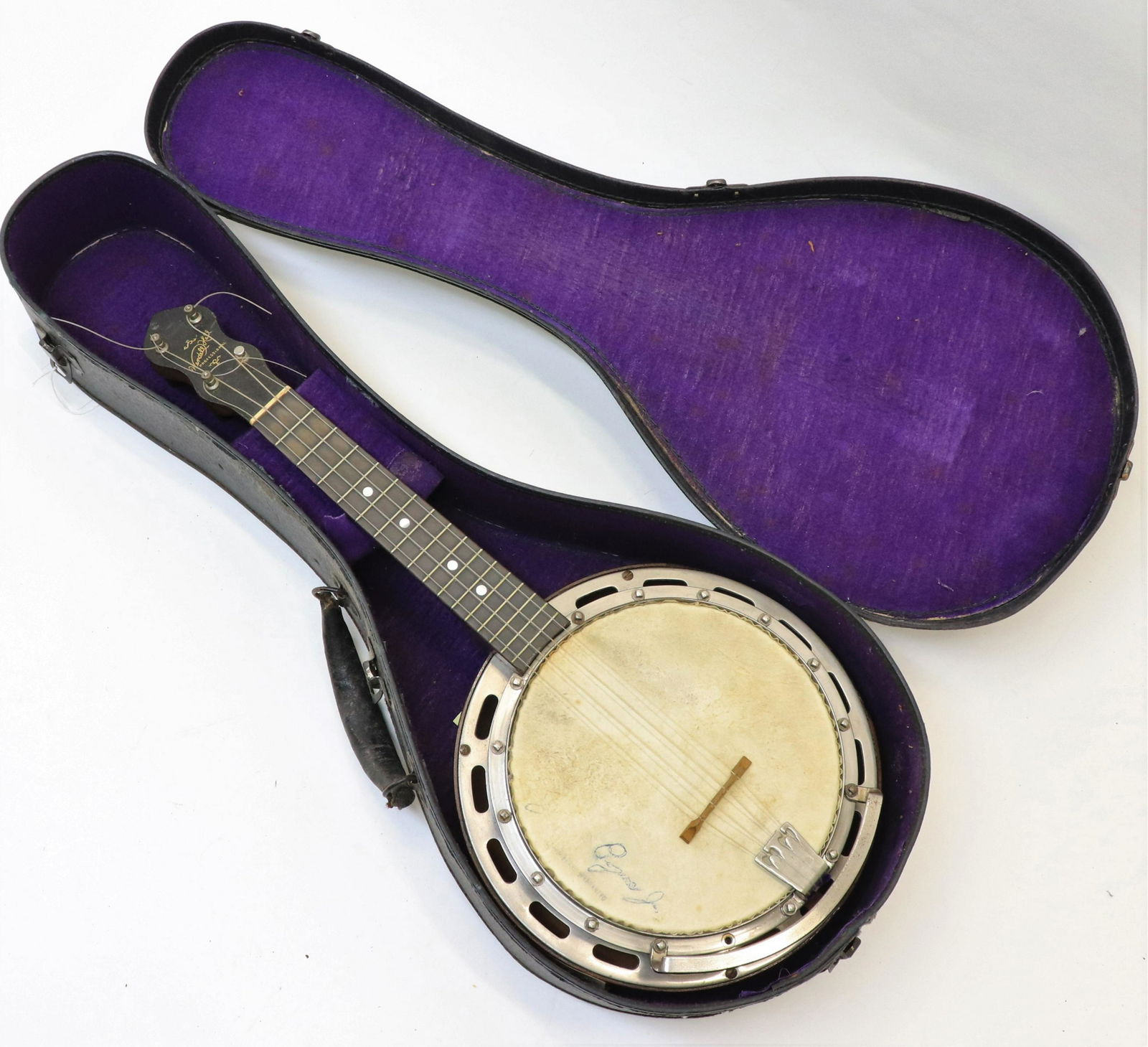 Wendell Hall Professional Banjolele C 1920's (1 of 13)