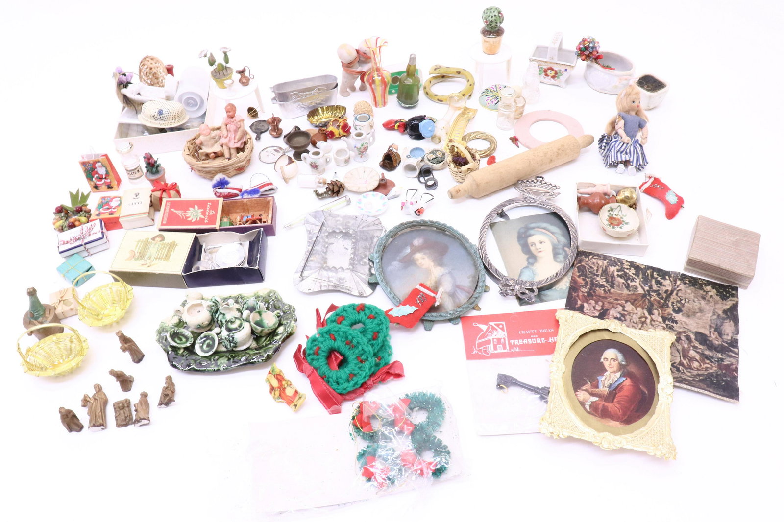 Lot of Doll House Accessories: Lot of Doll House Accessories (TGLI2528/lot)(WT) Dimensions: Various sizes Property from the Litchfield Estate of Tracy H. Griswold