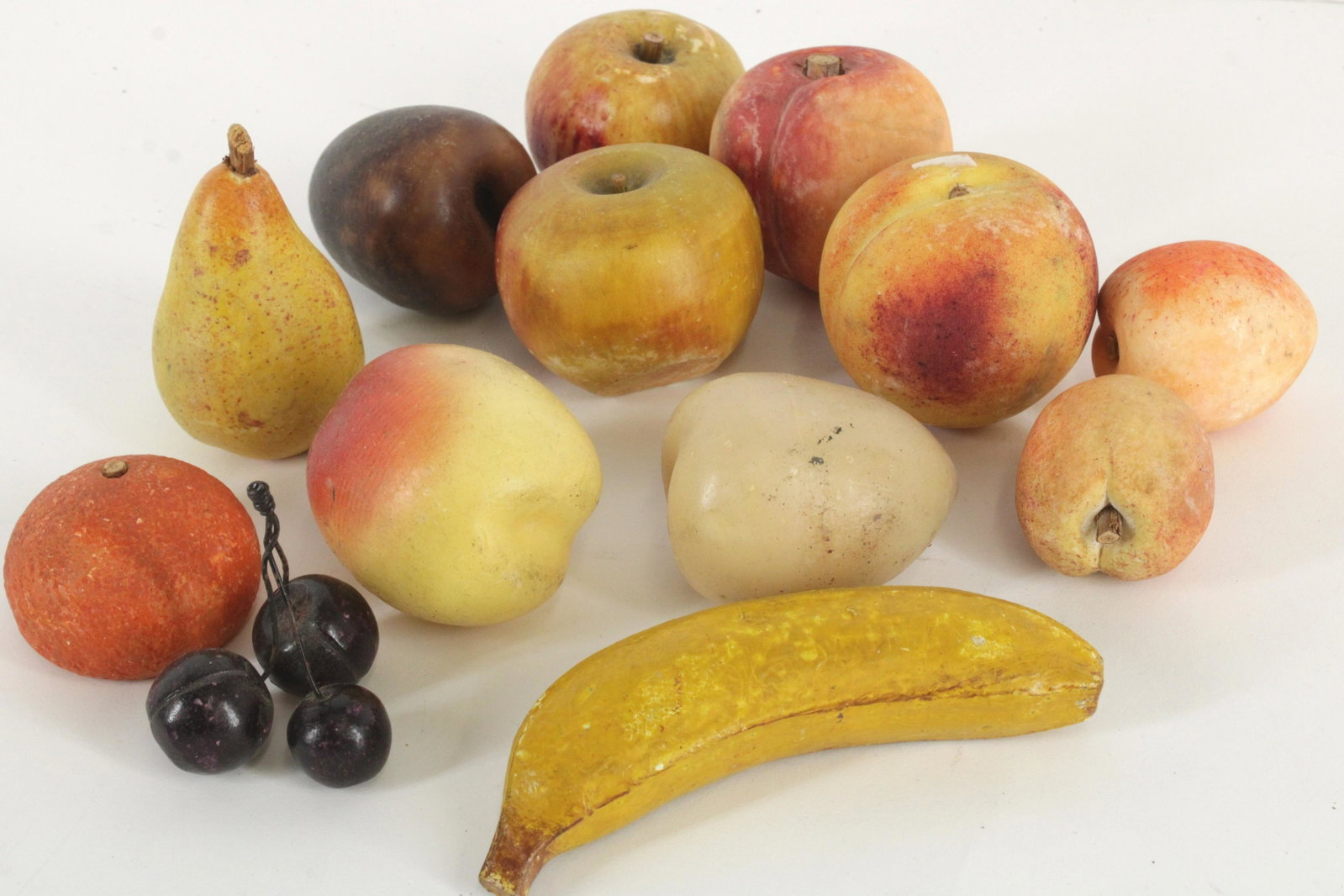 13 Pieces of Artificial Fruit: 13 Pieces of Artificial Fruit, includes 7 alabaster, 3 waxed and others (RICH3108/13)(WT) Dimensions: Banana 6" L