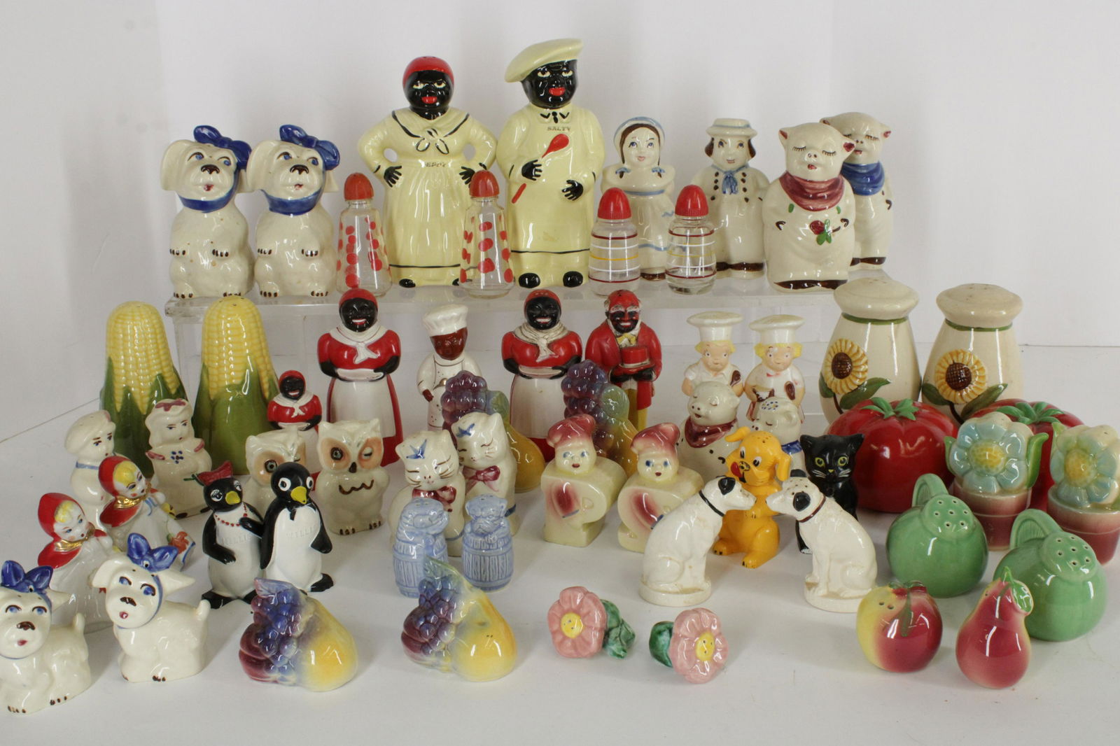 Collection of Salt & Pepper Shakers (1 of 6)
