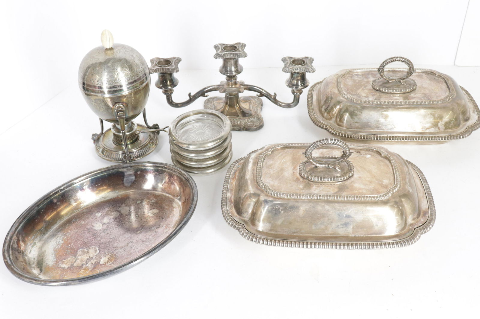 Small Lot of Silverplate (1 of 4)