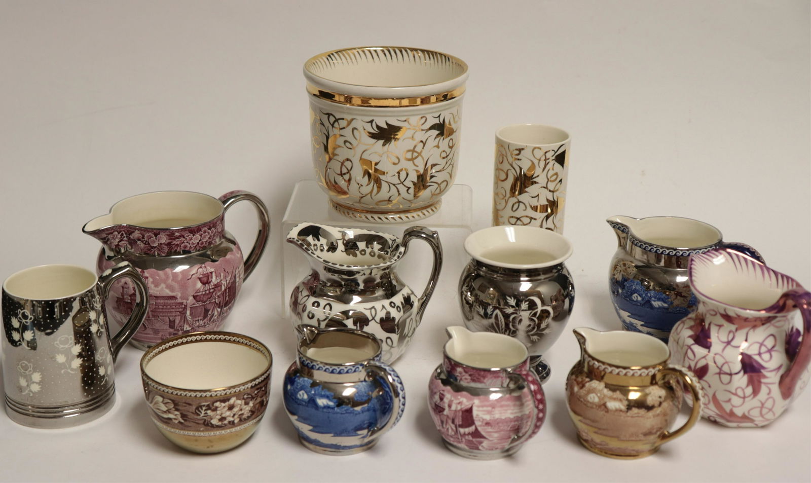 12 Wedgwood Lustre Pitchers, Vases, Mug & Bowl (1 of 11)