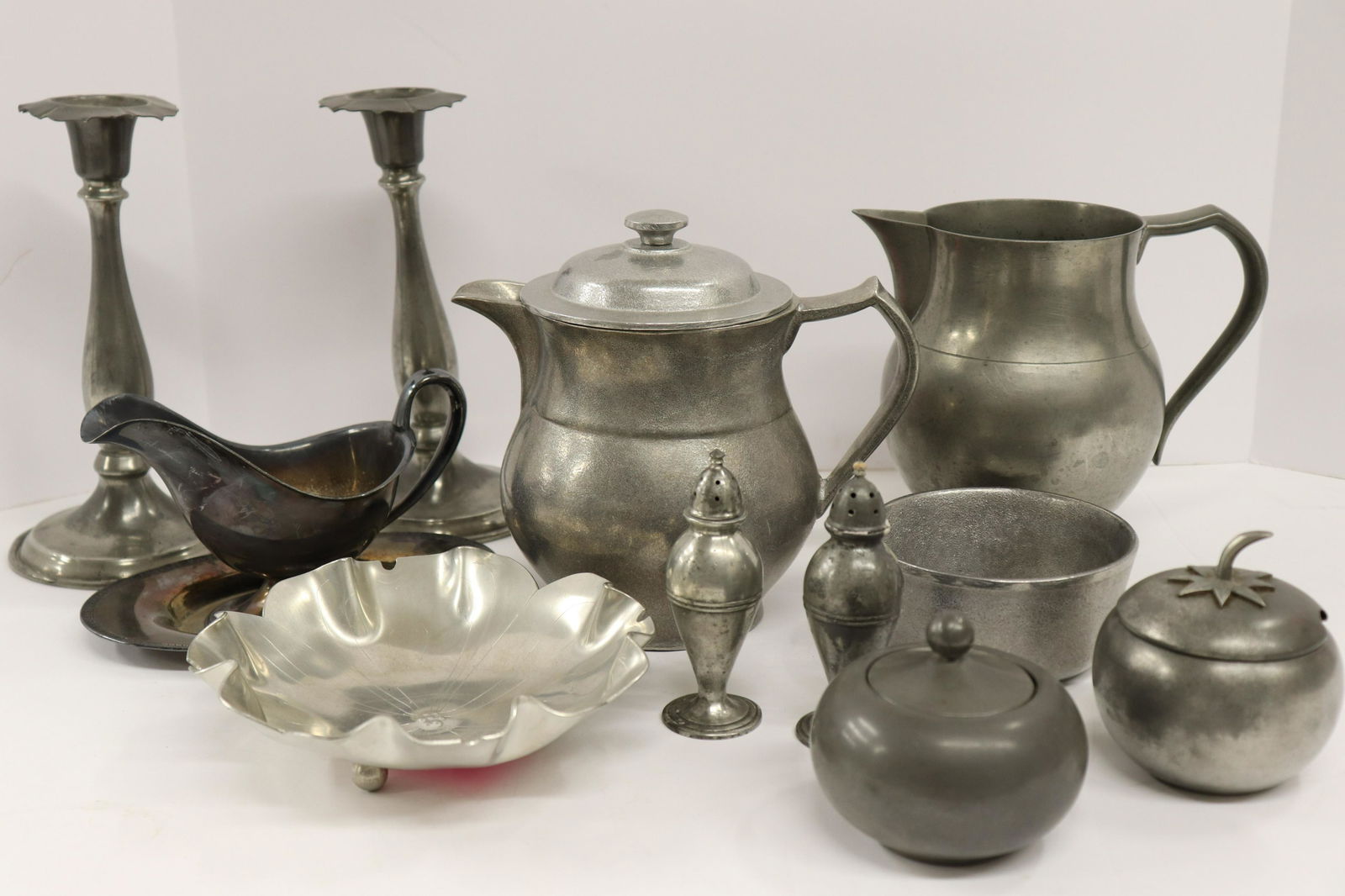 Group Pewter and Silverplate Table Articles (1 of 8)