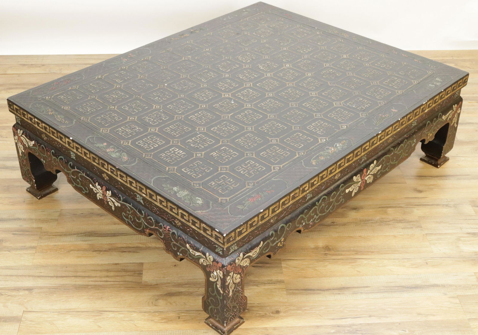 Chinese Coromandel Lacquer Coffee Table, Baker (1 of 8)