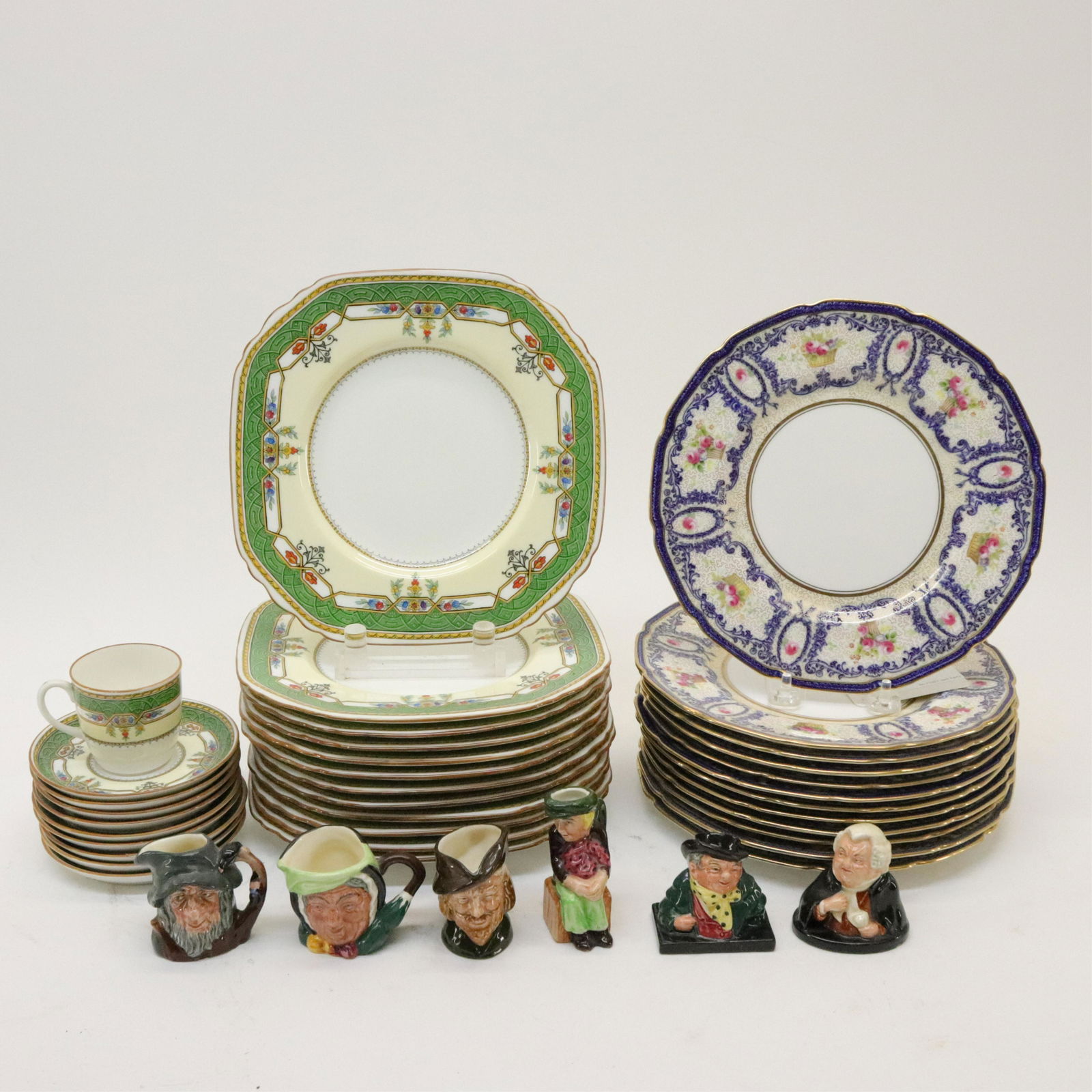 Porcleian Plates & Dining Items; Royal Doulton (1 of 18)