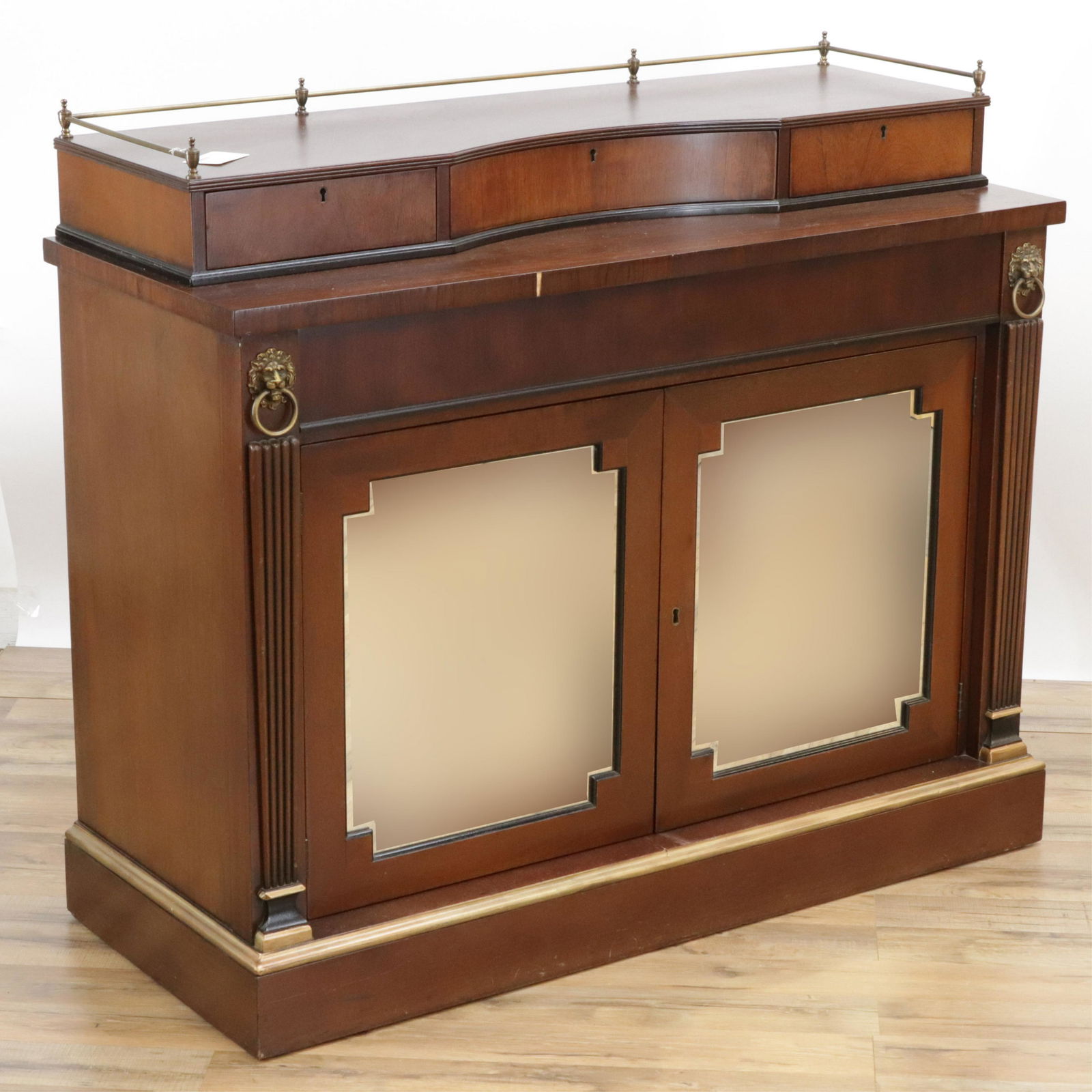 Kittinger Regency Style Side Cabinet (1 of 5)