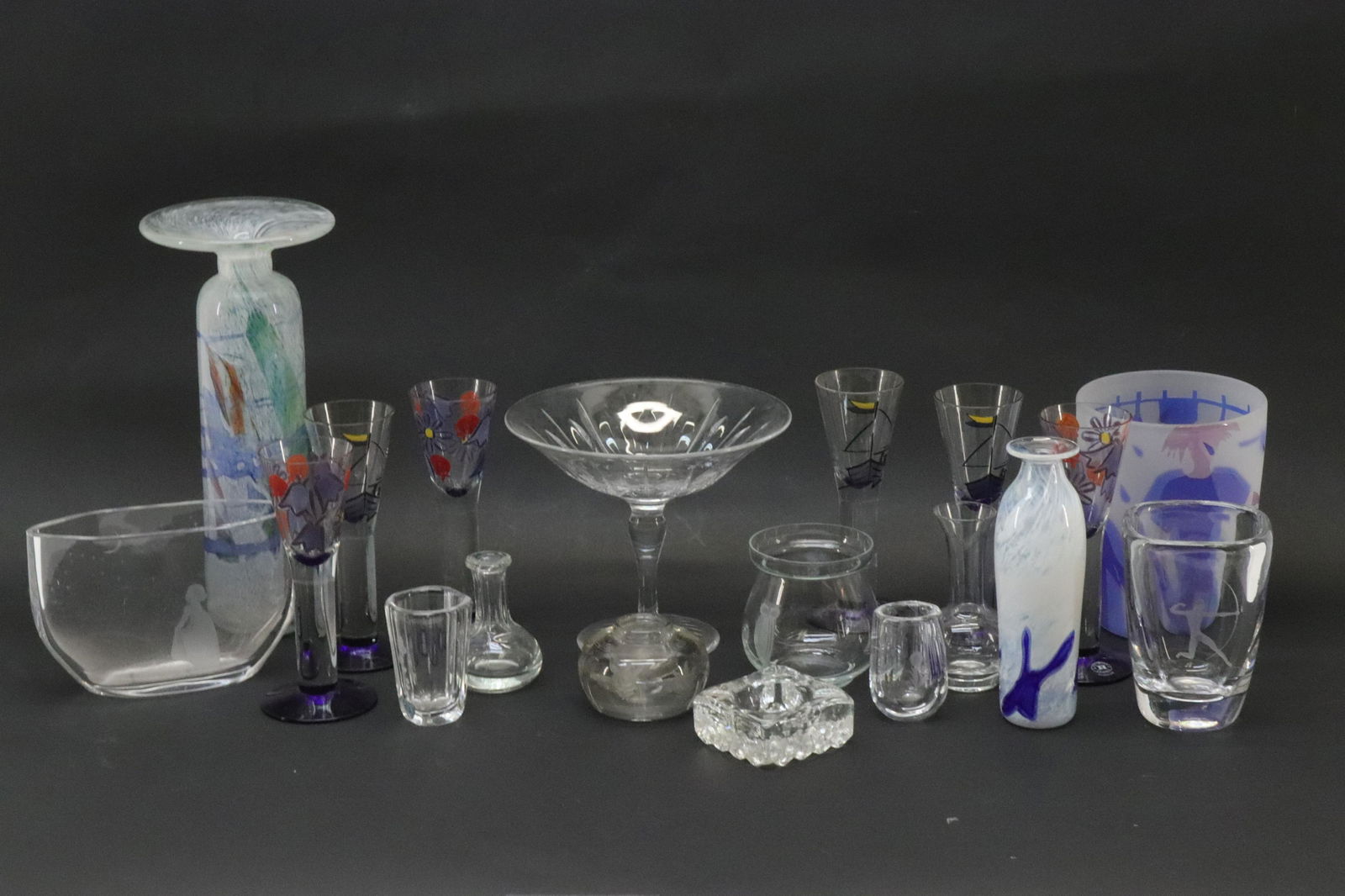 Swedish Art Glass, Vases, Mats Jonasson & others (1 of 7)