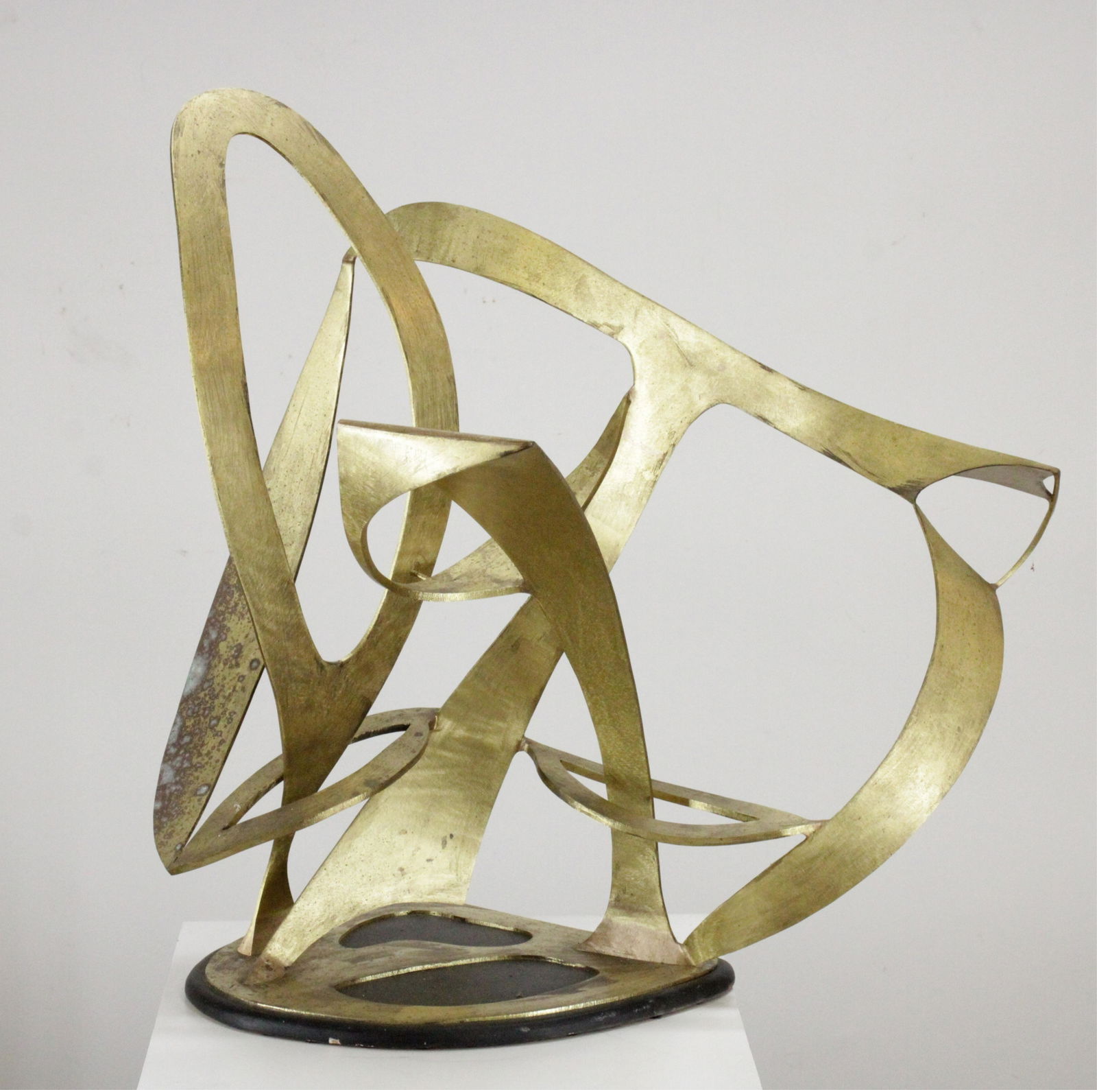Harold Harris, Untitled, bronze on stand (1 of 4)