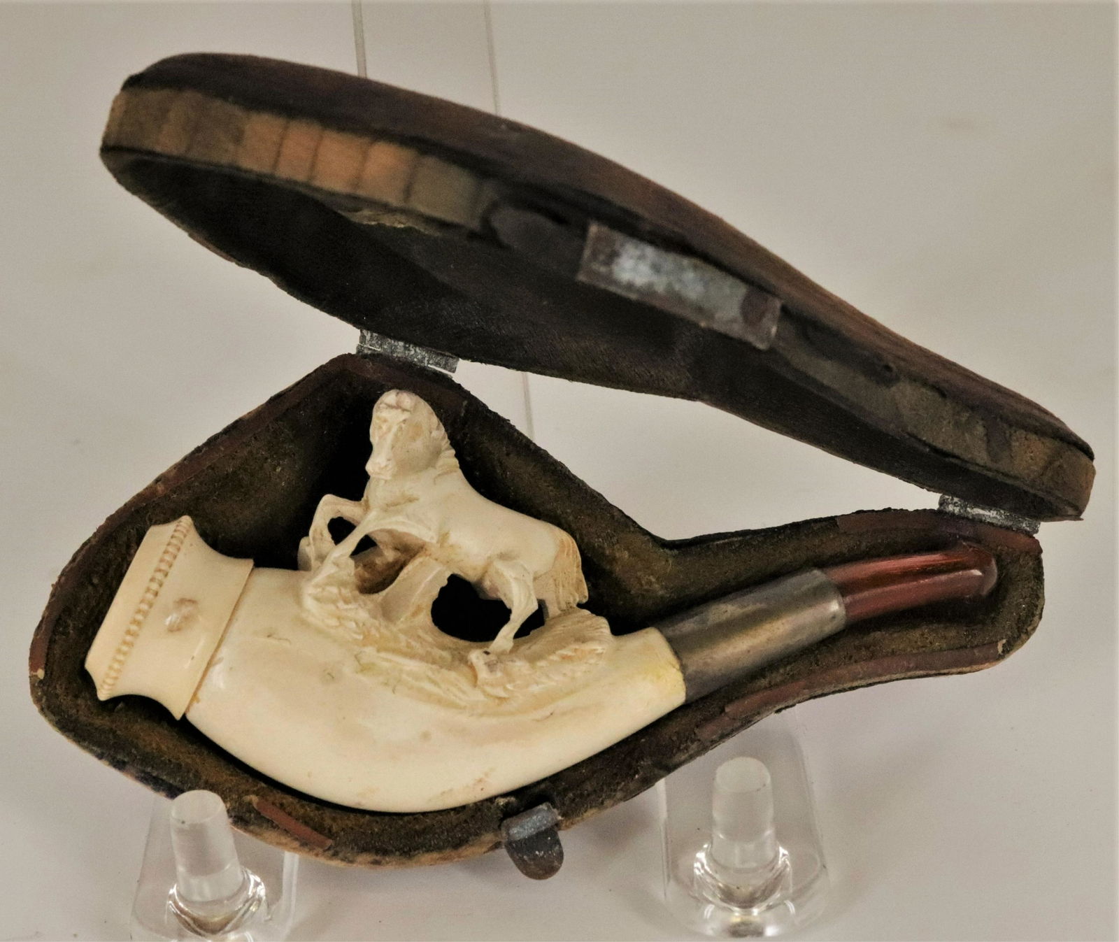 Meerschaum Cigarette Holder (1 of 4)