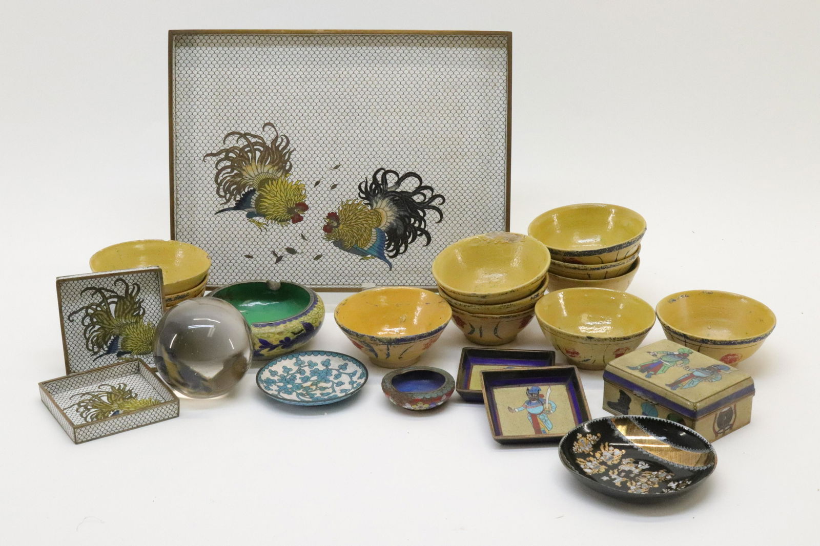 Vintage Asian Decorative Objects (1 of 6)