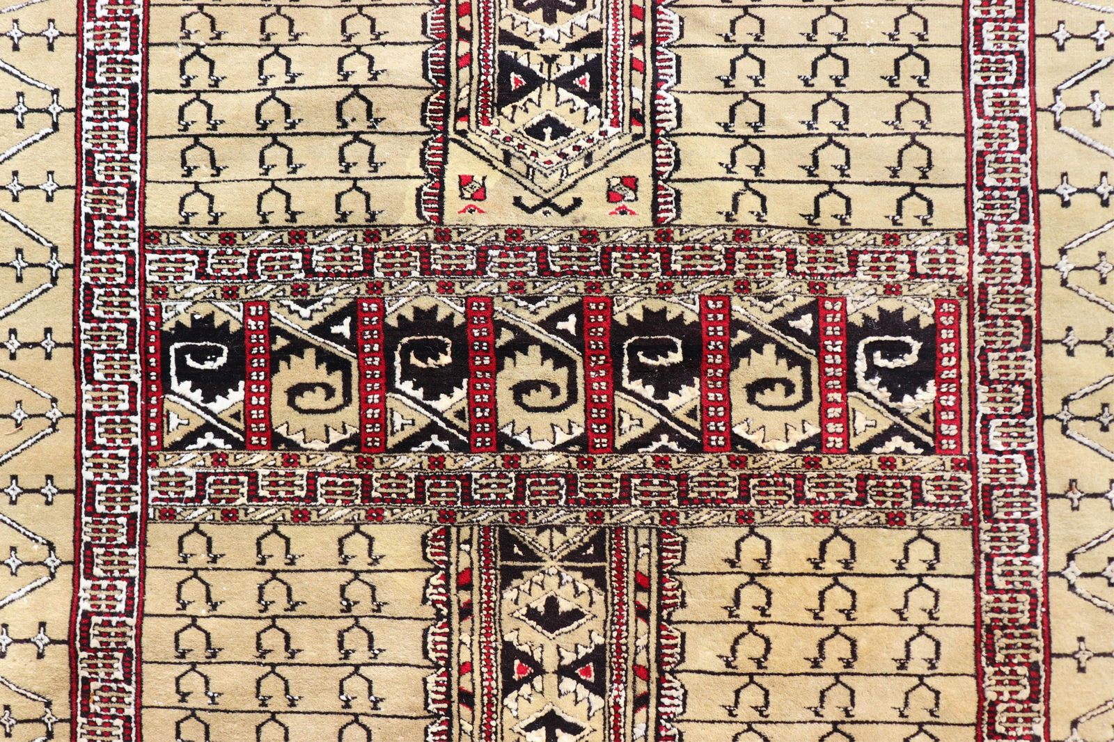 Tekke Bokhara Wool Rug - 4 x 6 (1 of 6)