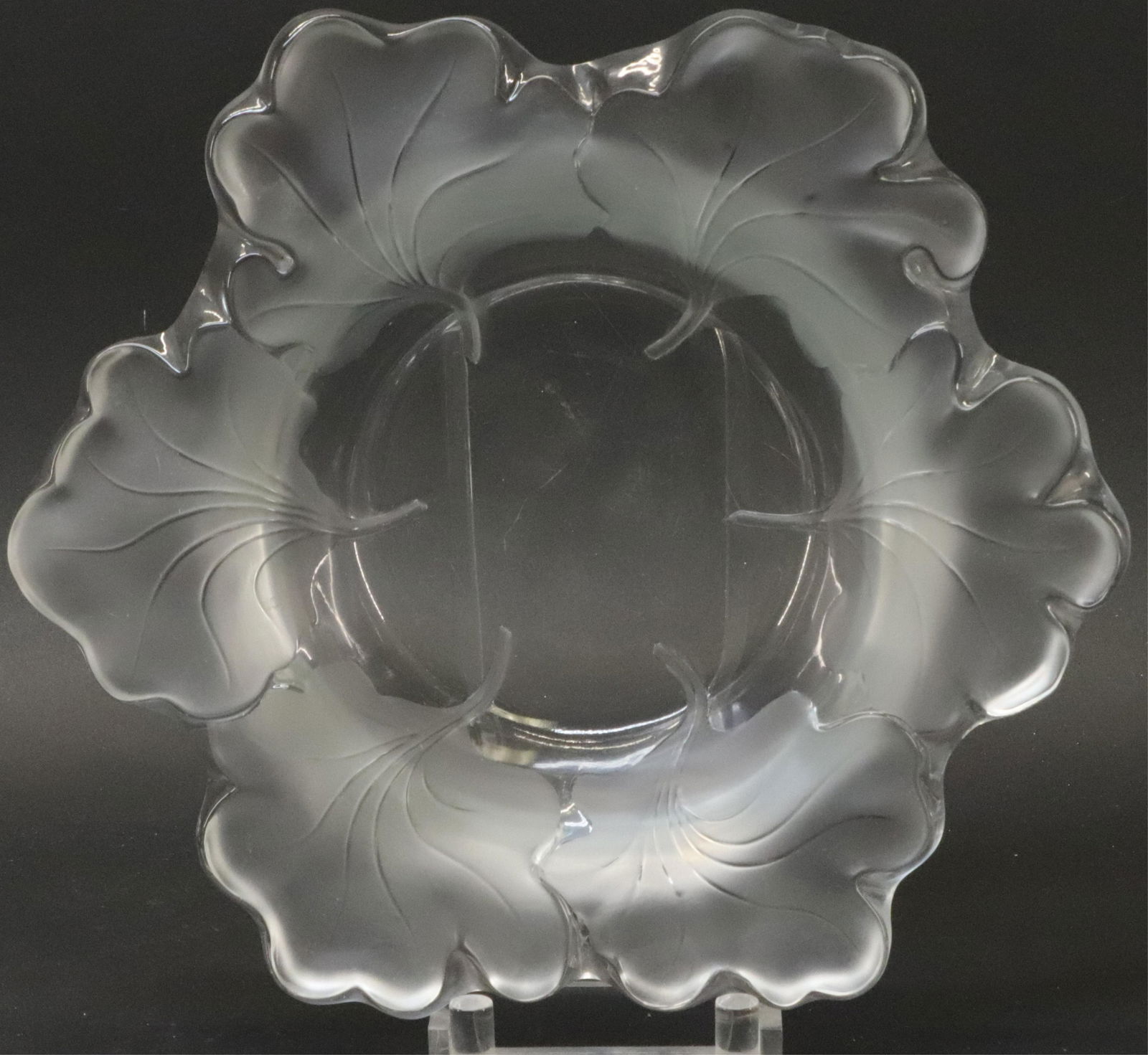 Lalique Capucines Leaf Bowl (1 of 5)