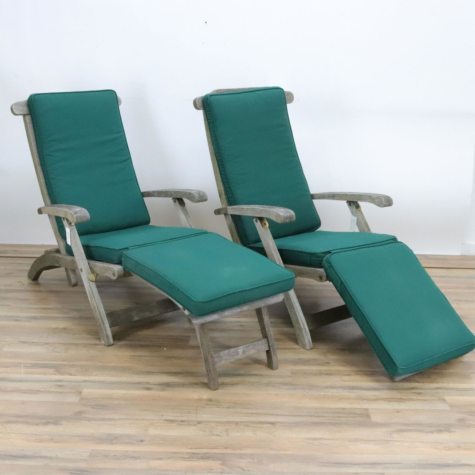 Pair Of Smith Hawken Teak Lounge Chairs Sep 21 2019 King Galleries In Ga
