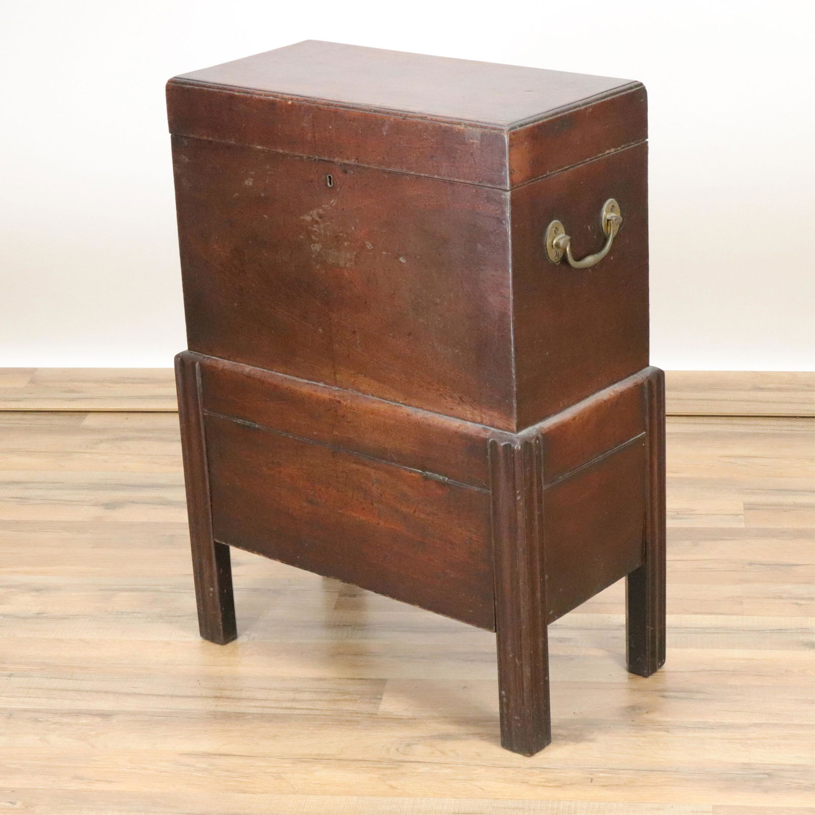 George III Mahogany Cellarette, 18th C. (1 of 5)