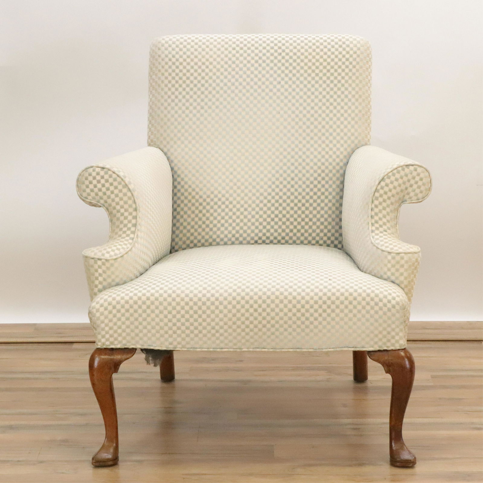 George III Faded Mahogany Easy Chair, 18th C. (1 of 9)