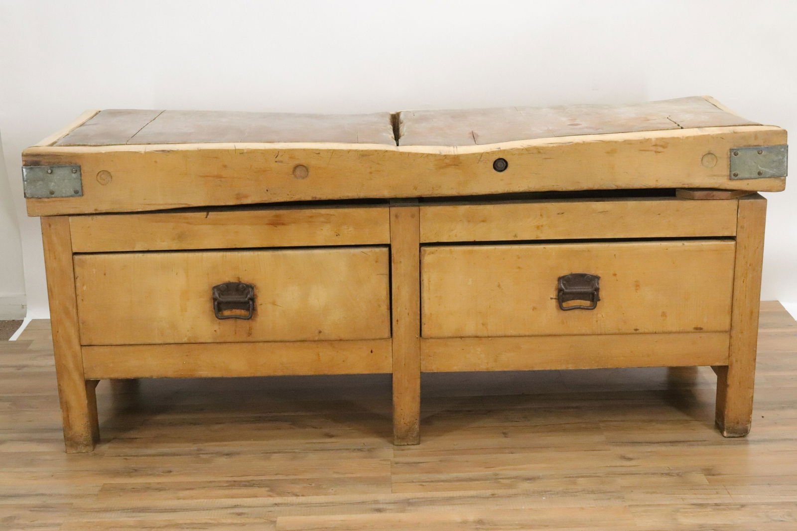 Large Professional Commercial Scullery Work Table (1 of 6)