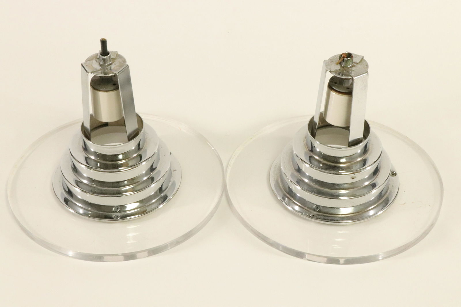 Vintage Lucite and Chrome Light Fixtures (1 of 6)