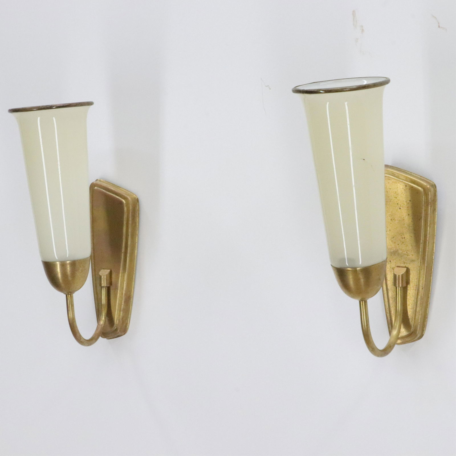 Pair Italian 1950s Cream Glass and Brass Sconces (1 of 5)