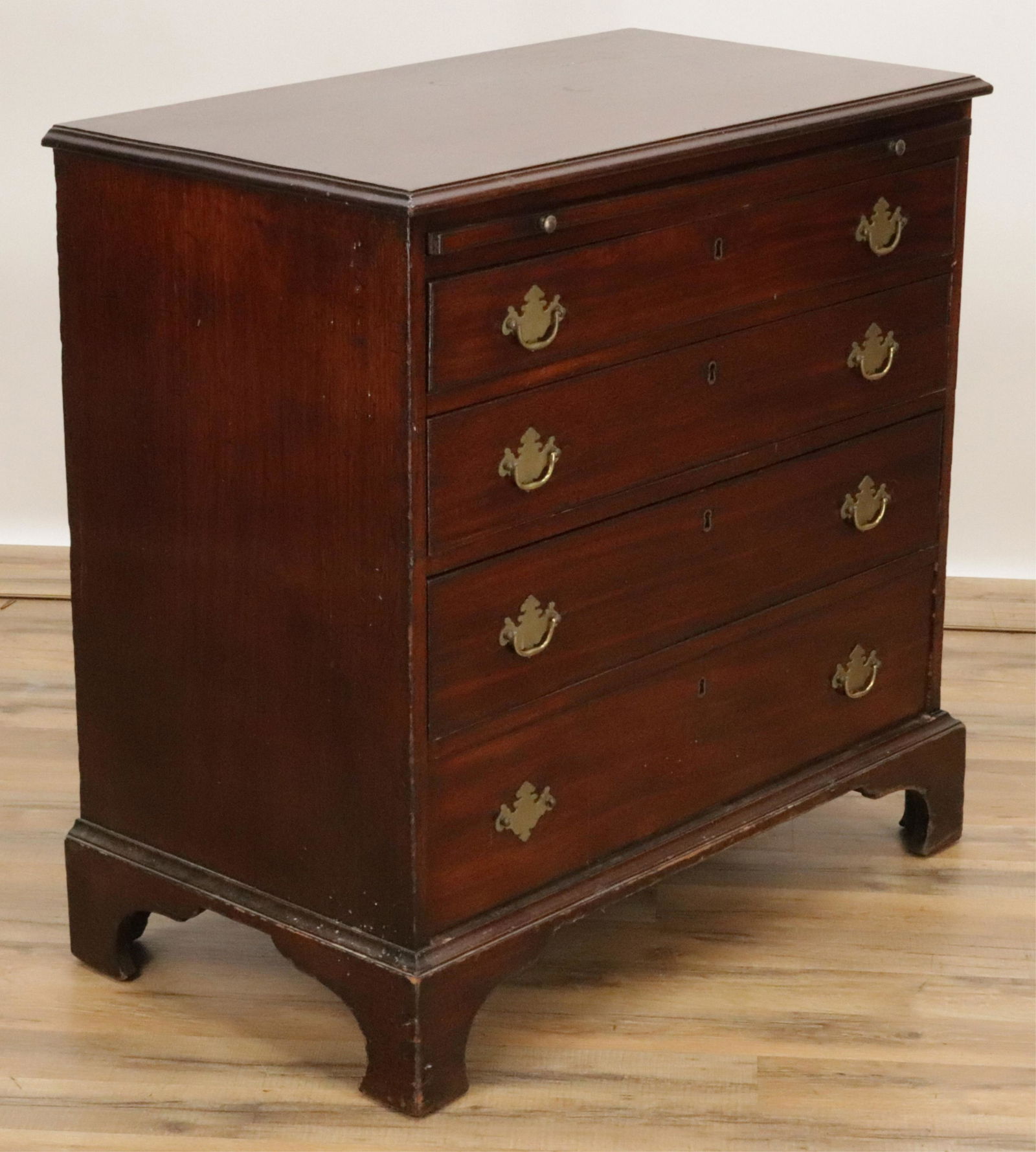 George III Mahogany Bachelor's Chest, 18th C. (1 of 4)