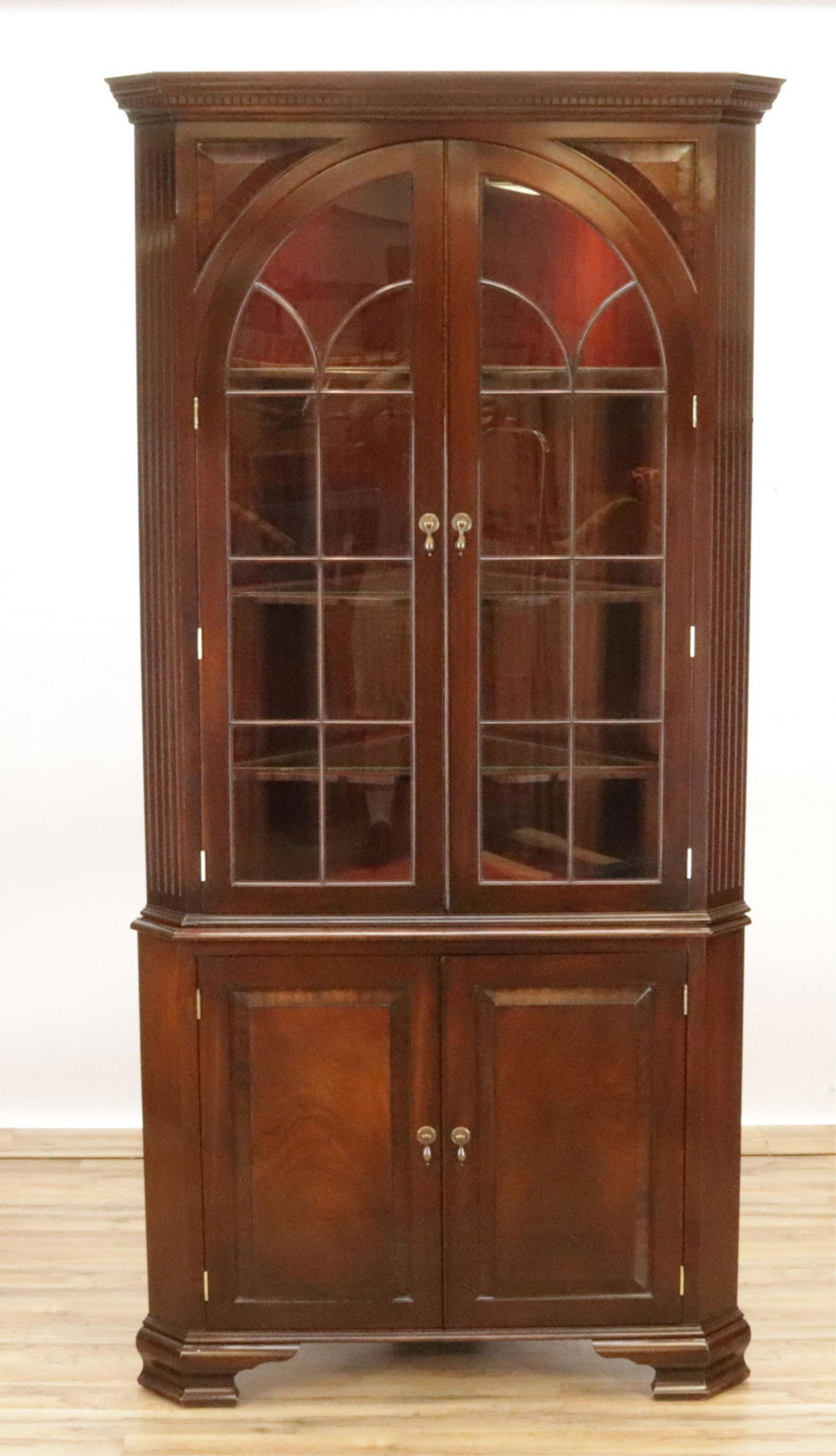 Georgian Style Corner Cupboard (1 of 6)