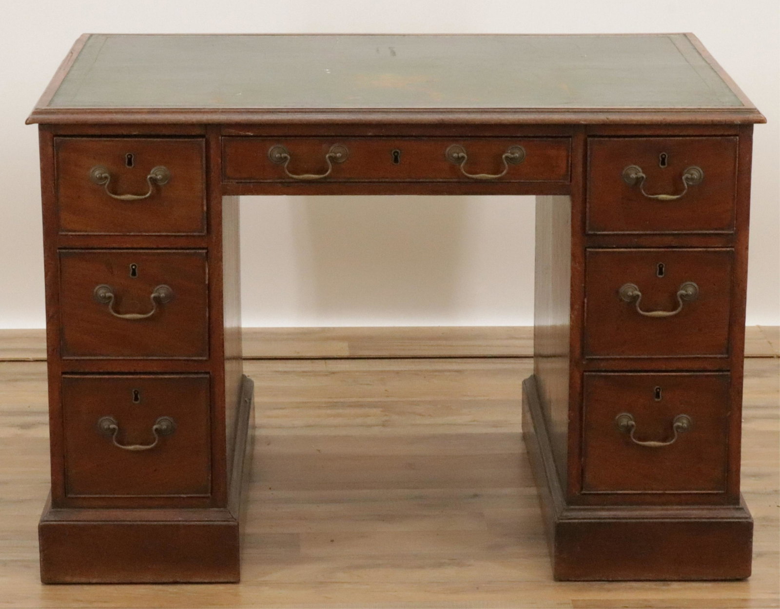 Victorian Mahogany Pedestal Desk, 19th C.: Victorian Mahogany Pedestal Desk, 19th C. Dimensions: 29" H x 42" W x 27 1/4" D Property from the Estate of Carter Bales (1938 - 2019), Centre Island, NY (CABA341)(MS)