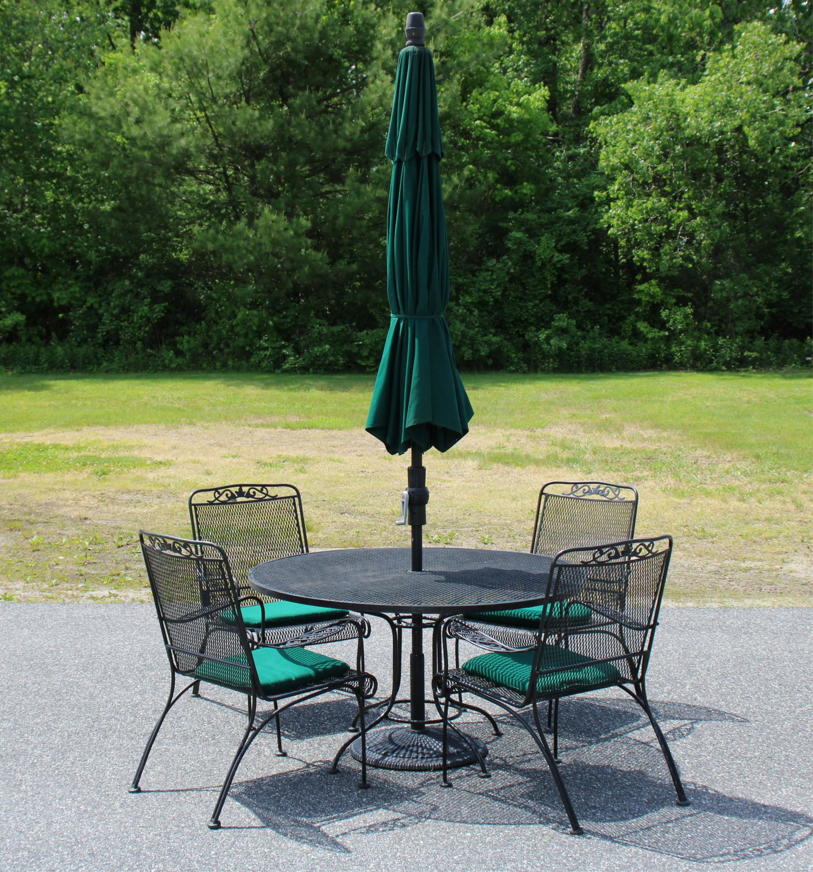 Woodard Style Outdoor Dining Table and Chairs (1 of 10)