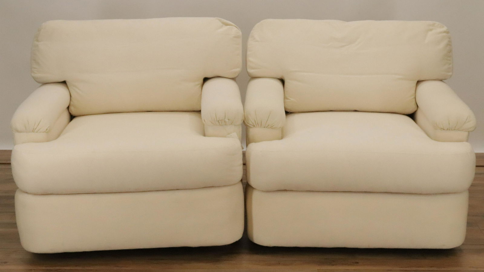 Pair Swaim Originals Swivel Club Chairs (1 of 10)