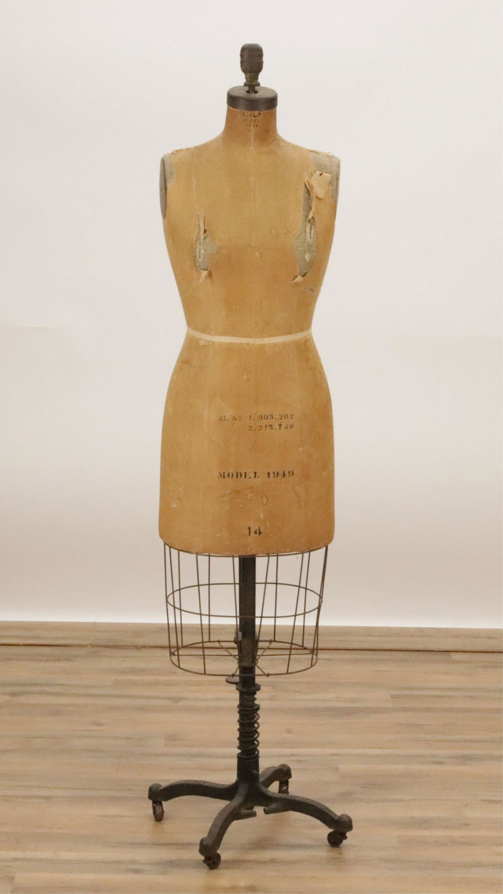 Vintage Wolf Model Form Co. Dress Form (1 of 10)