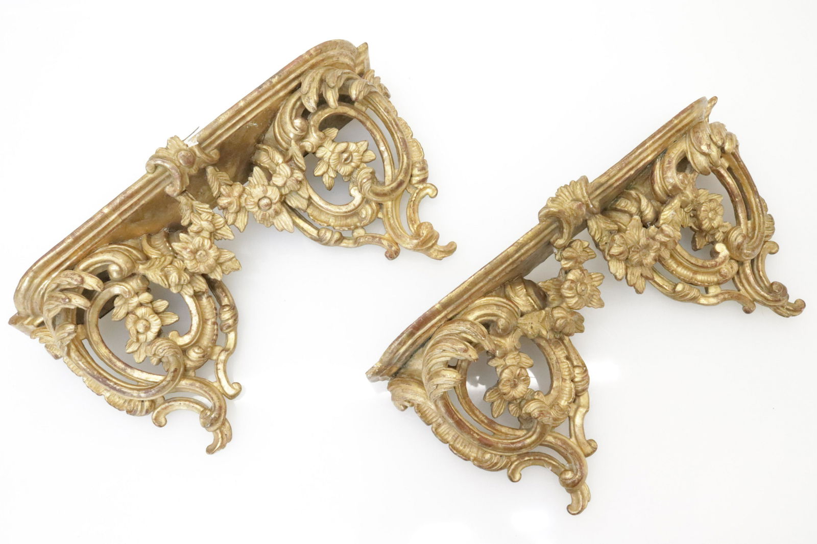 Pr Louis XV Carved Giltwood Shelf Brackets, 18 C. (1 of 4)