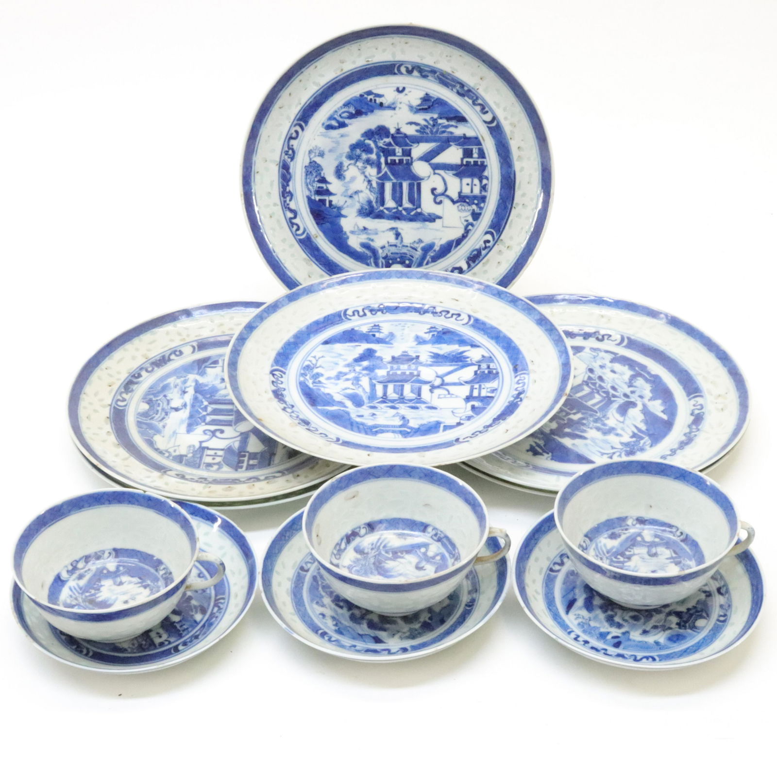Chinese Rice-Grain Pattern Porcelains (1 of 6)