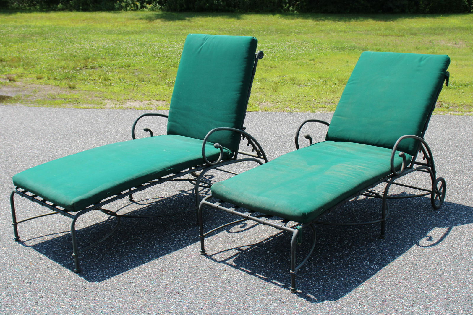 Pr. Brown Jordan Florentine Chaise Lounges (1 of 7)