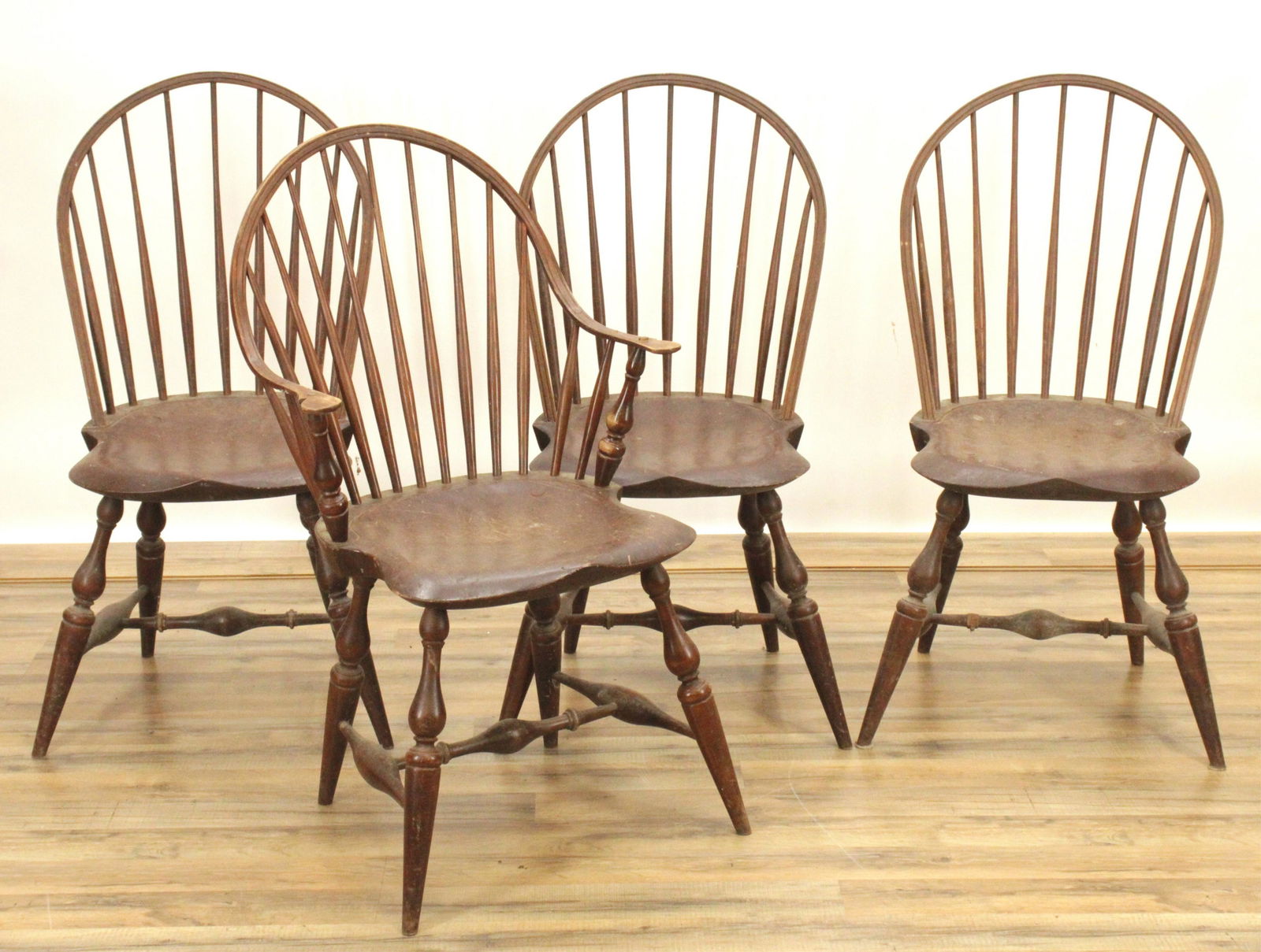 Set of 4 American Windsor Chairs (1 of 16)