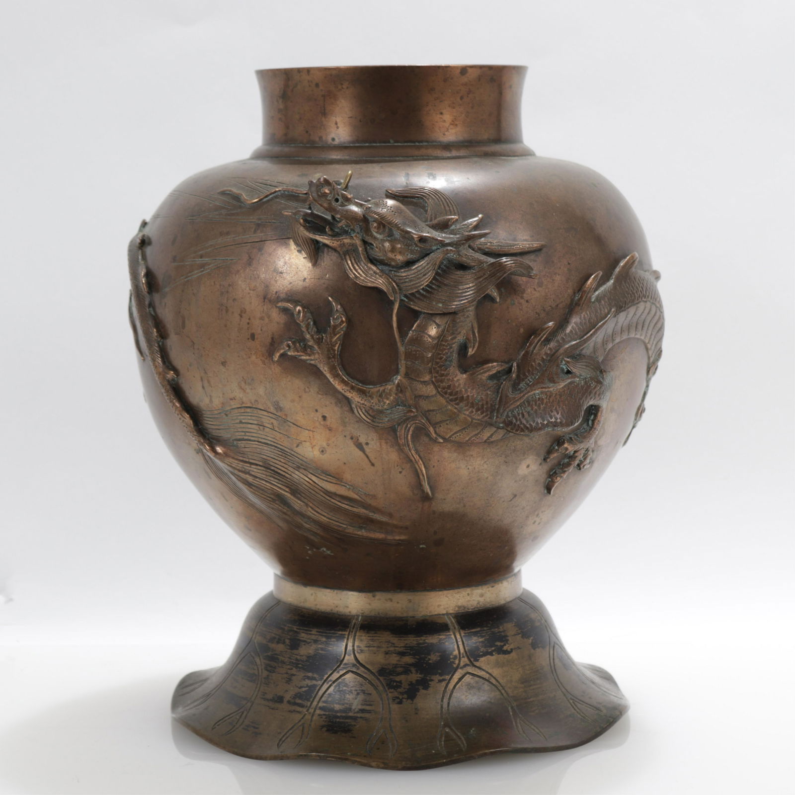 Large Japanese Bronze Urn (1 of 4)
