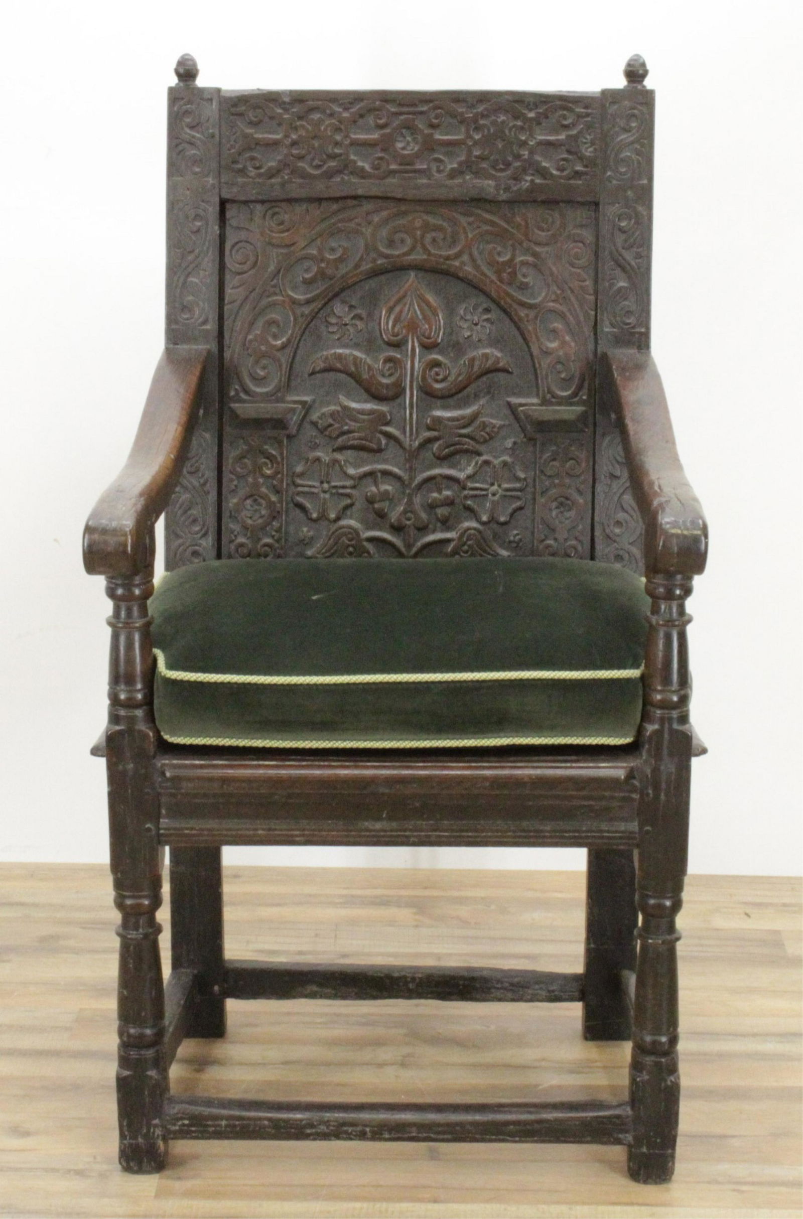 English Baroque Oak Wainscot Chair, 17th C. (1 of 7)